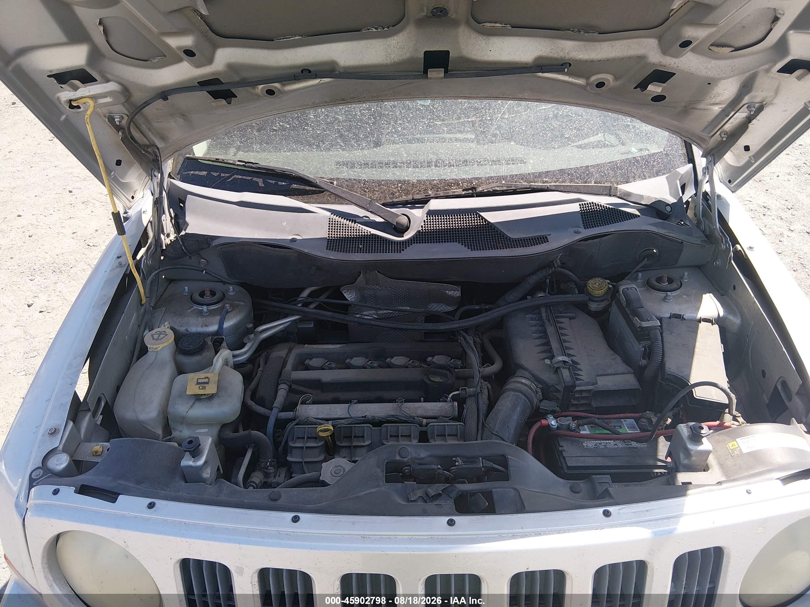 2008 Jeep Patriot Sport Silver vin: 1J8FT28088D799041
