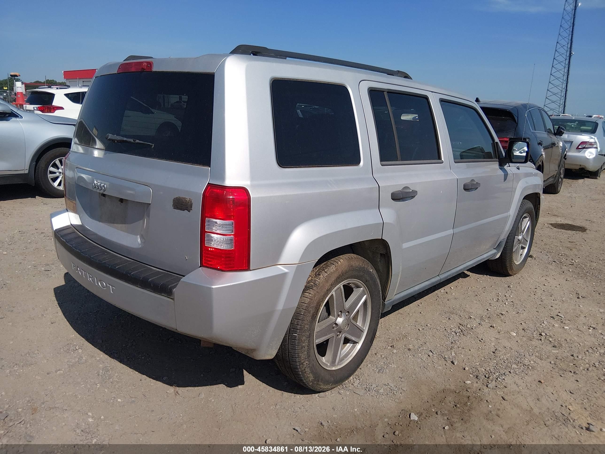 2008 Jeep Patriot Sport Серебряный vin: 1J8FT28W08D698144