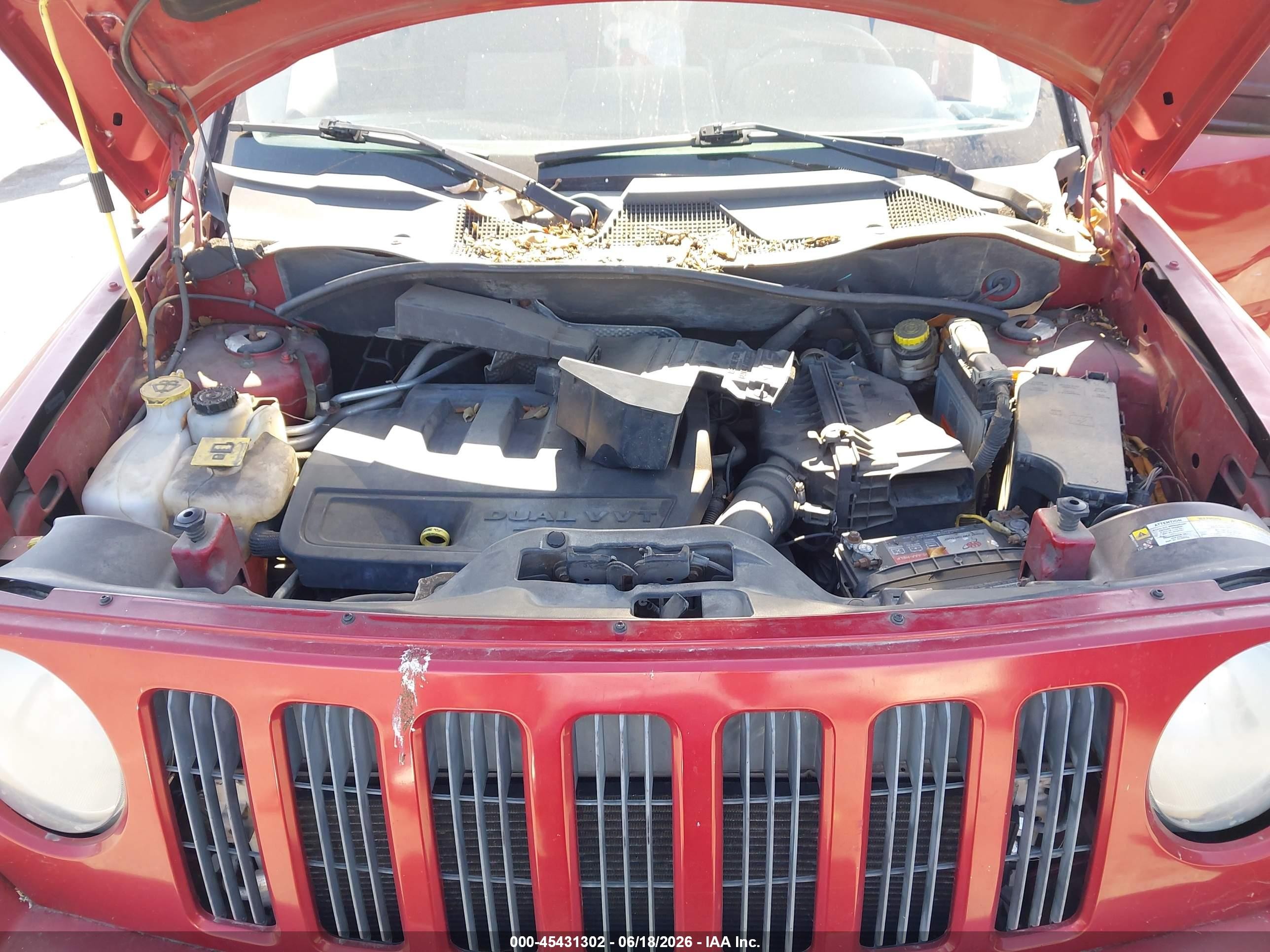 2008 Jeep Patriot Sport Red vin: 1J8FT28W08D706226