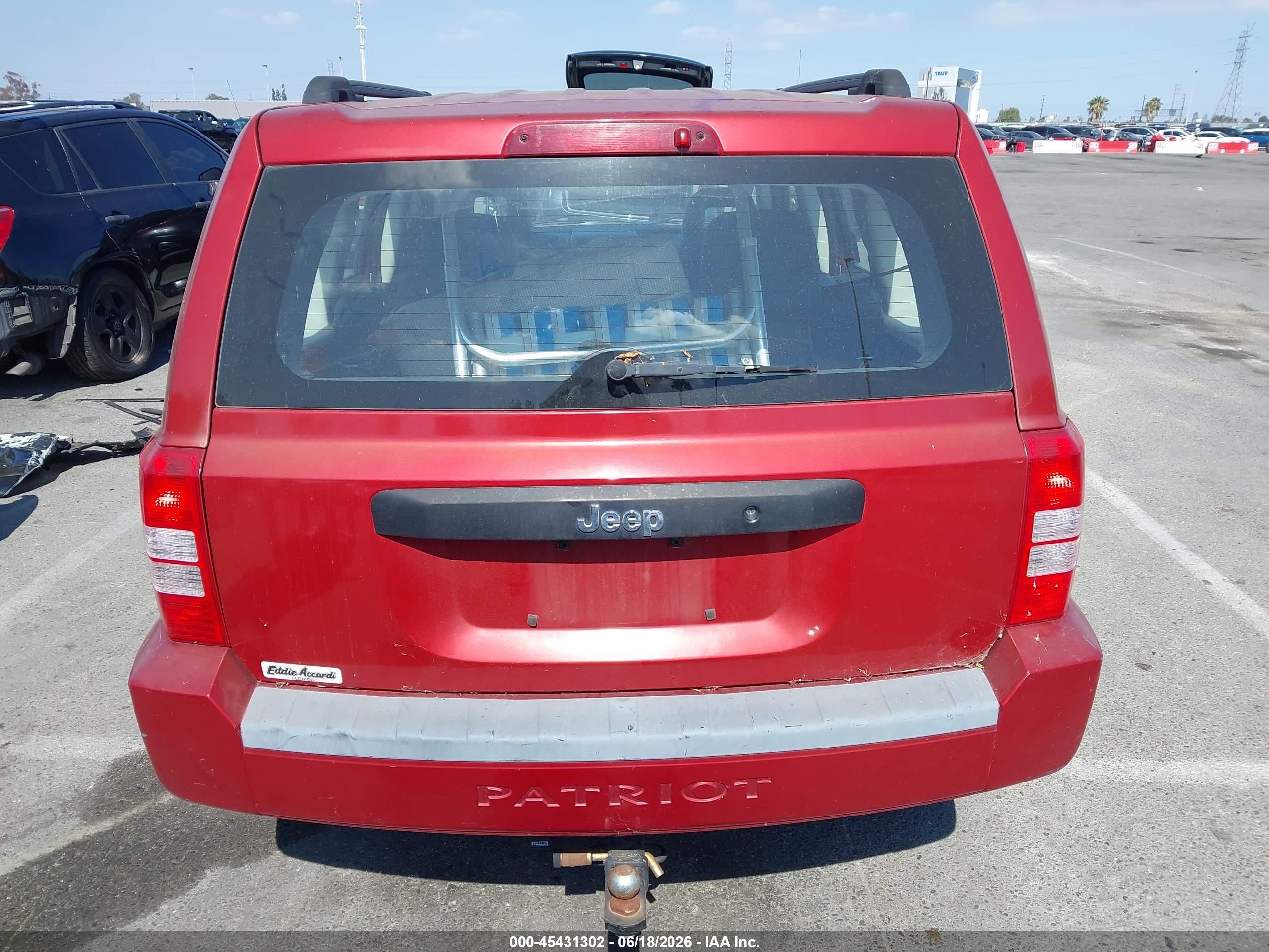 2008 Jeep Patriot Sport Red vin: 1J8FT28W08D706226