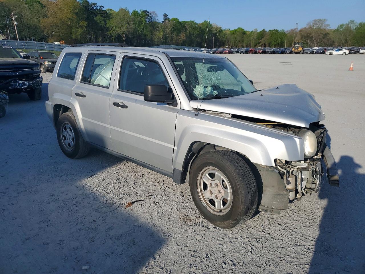 2007 Jeep Patriot Sport Белый vin: 1J8FT28W27D342826