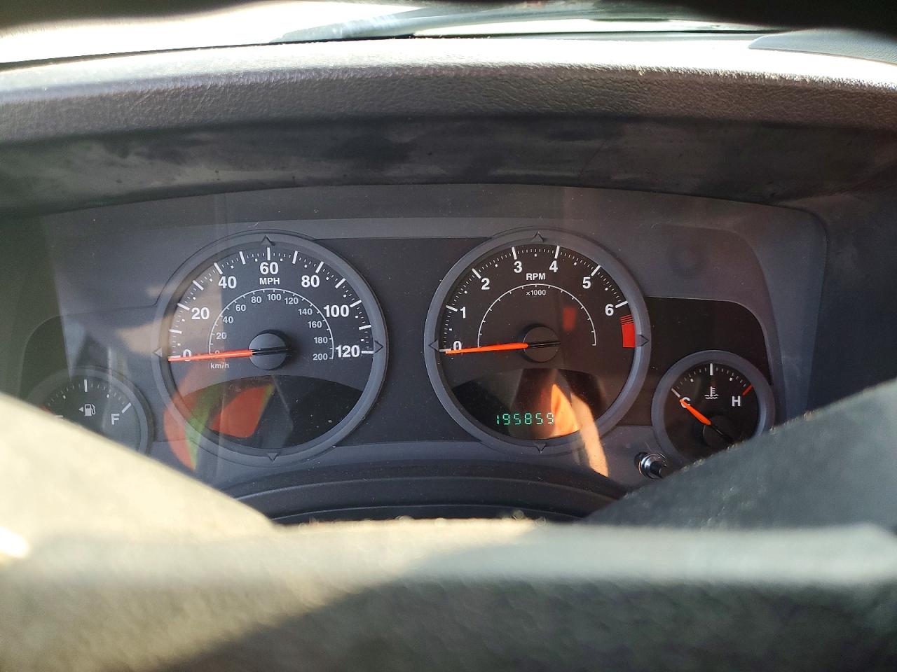 2007 Jeep Patriot Sport Белый vin: 1J8FT28W27D342826