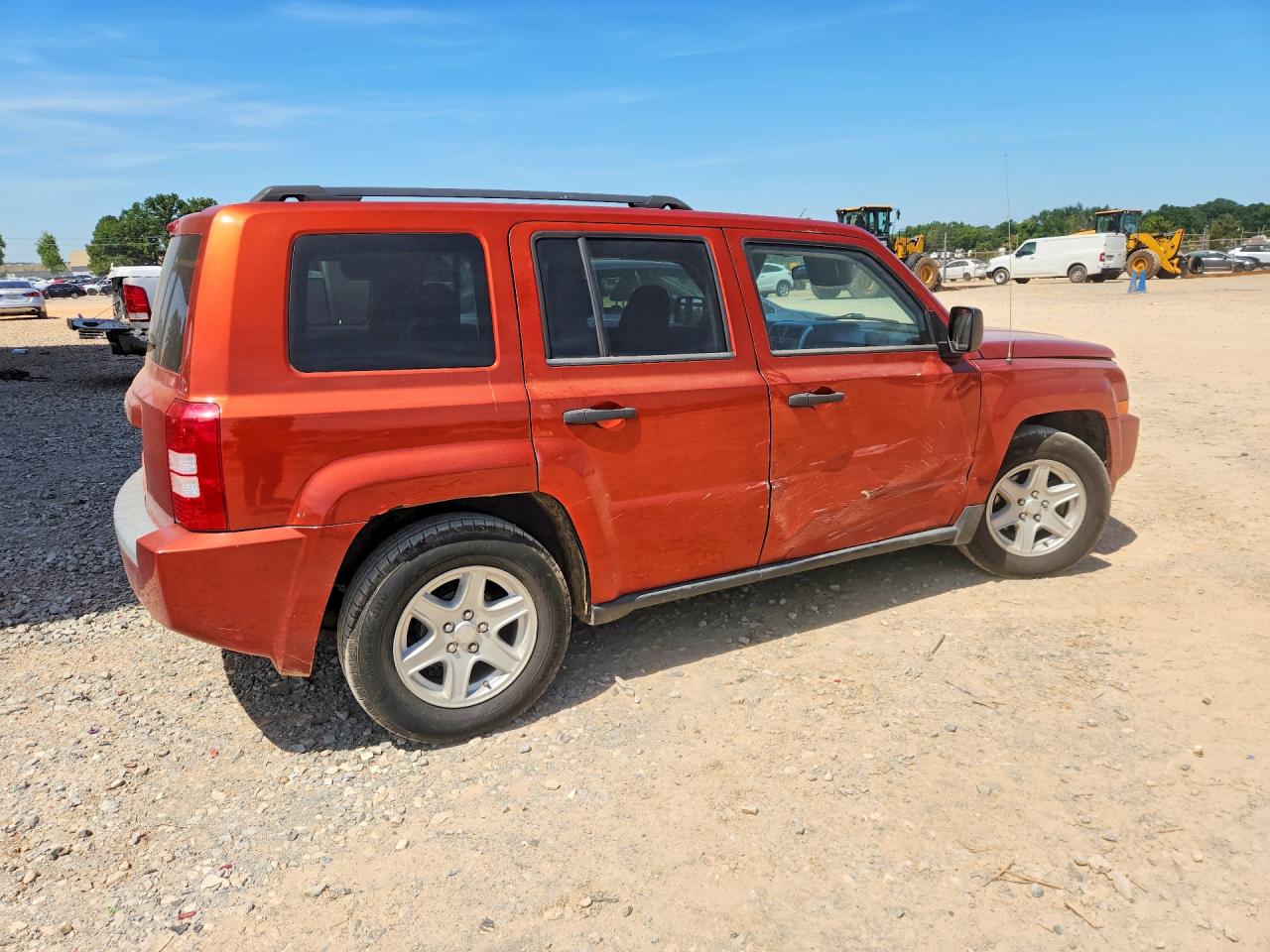 2008 Jeep Patriot Sport Orange vin: 1J8FT28W38D570531