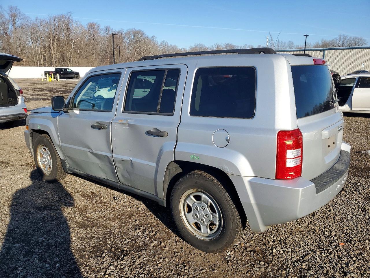 2008 Jeep Patriot Sport Silver vin: 1J8FT28W48D729783