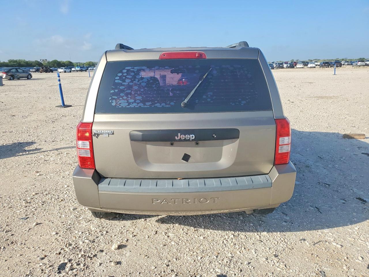 2008 Jeep Patriot Sport Gold vin: 1J8FT28W58D551074