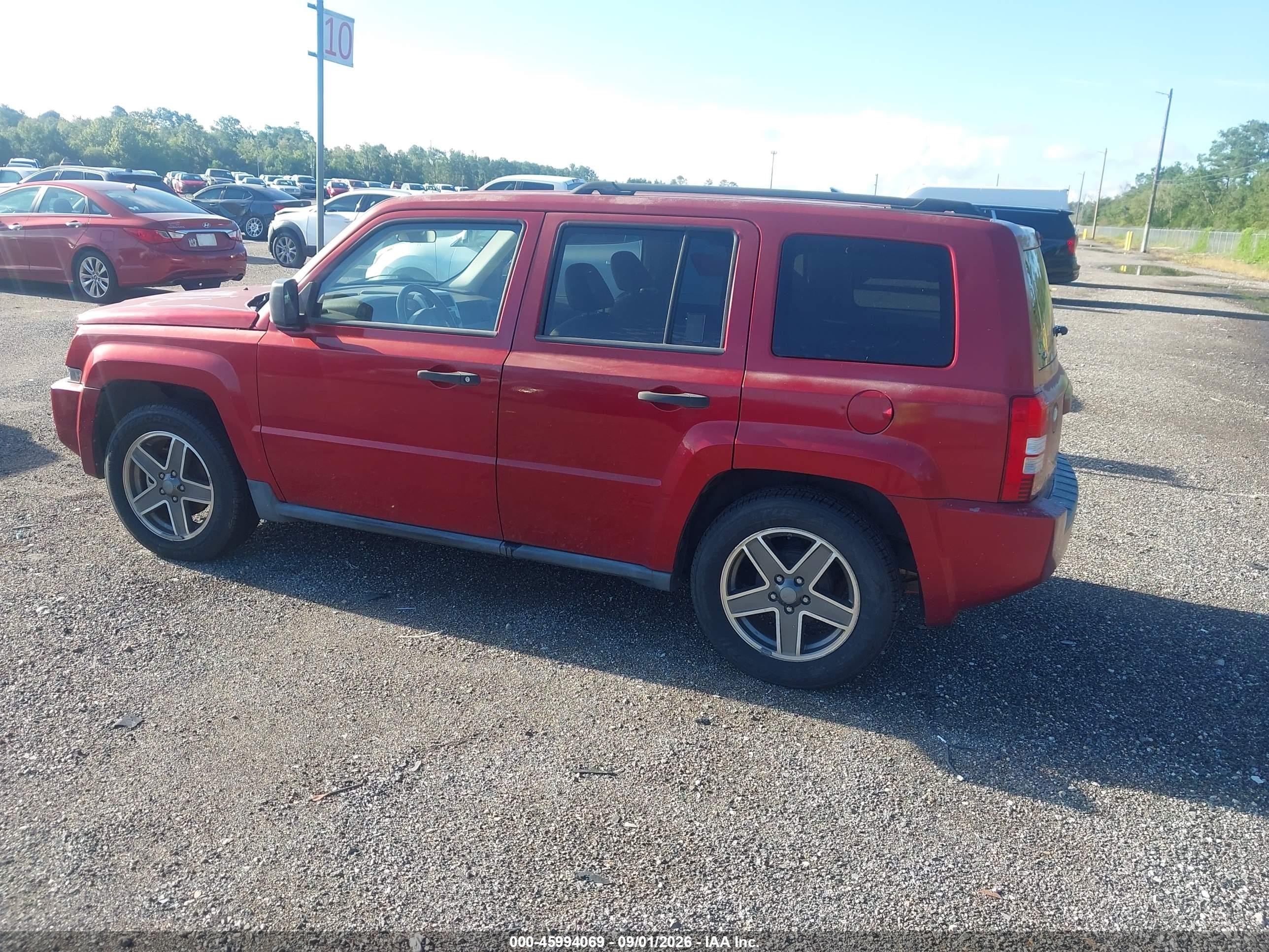 2008 Jeep Patriot Sport Red vin: 1J8FT28W78D783532