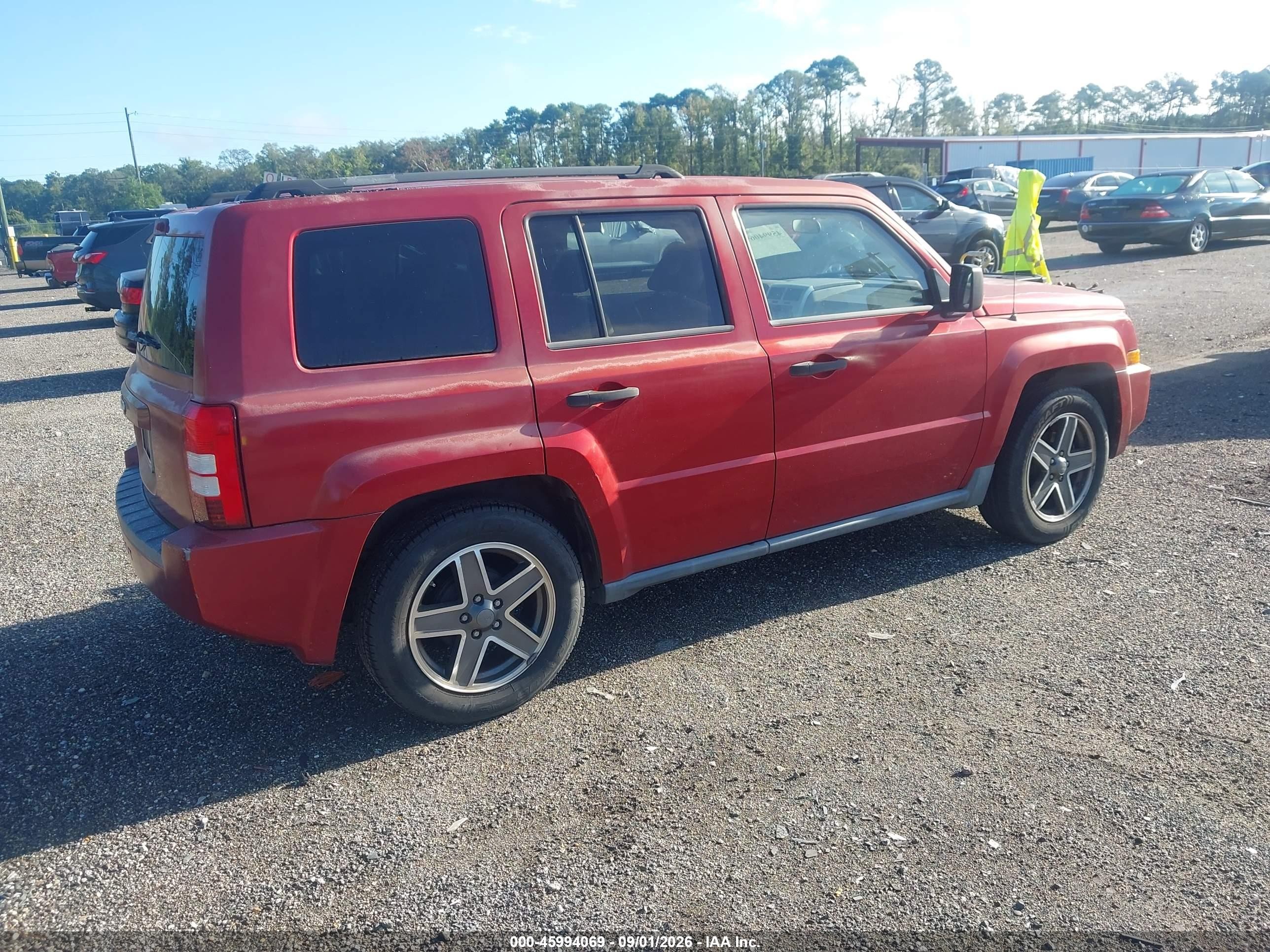 2008 Jeep Patriot Sport Red vin: 1J8FT28W78D783532