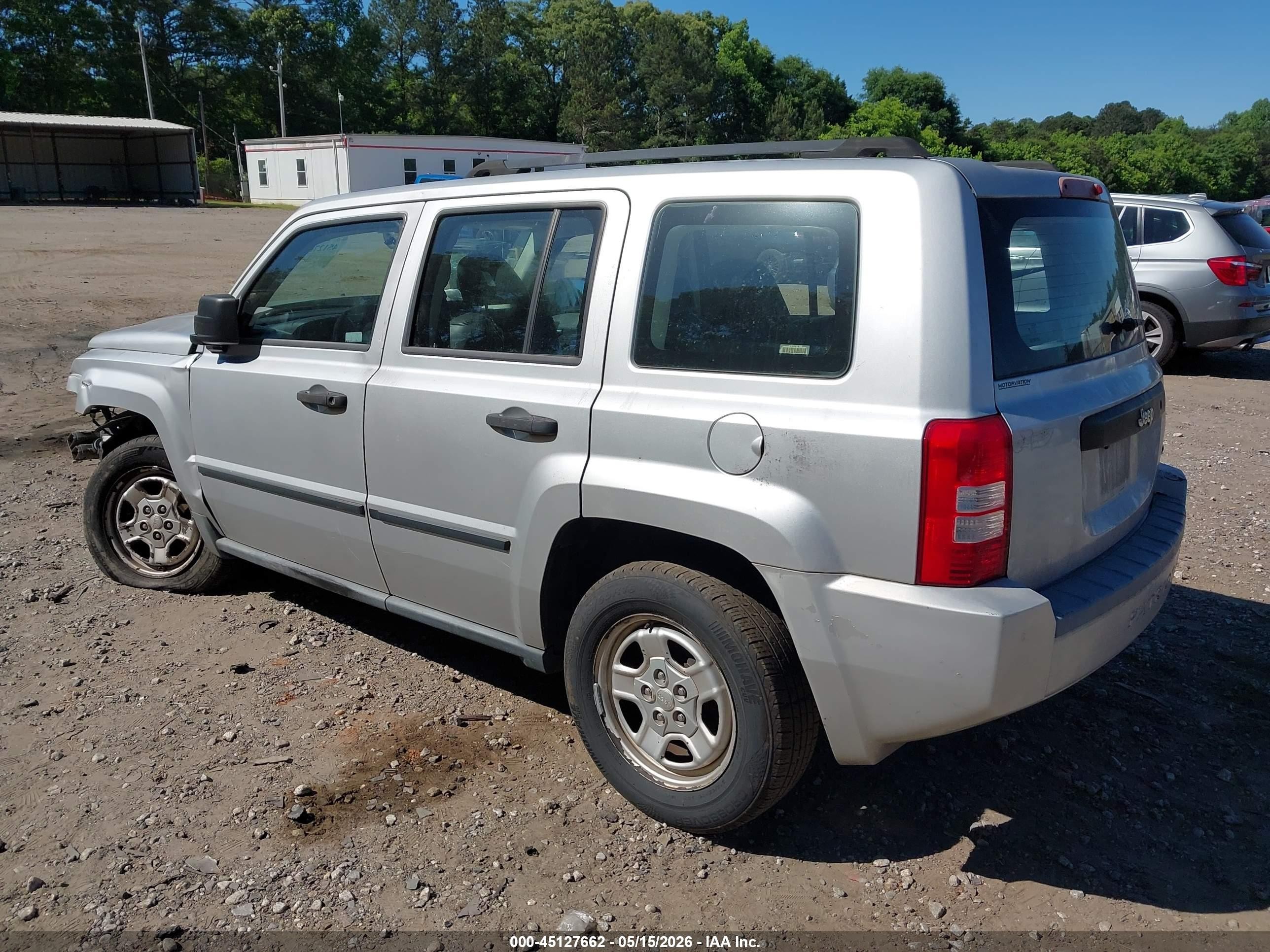 2008 Jeep Patriot Sport Серебряный vin: 1J8FT28W98D669581
