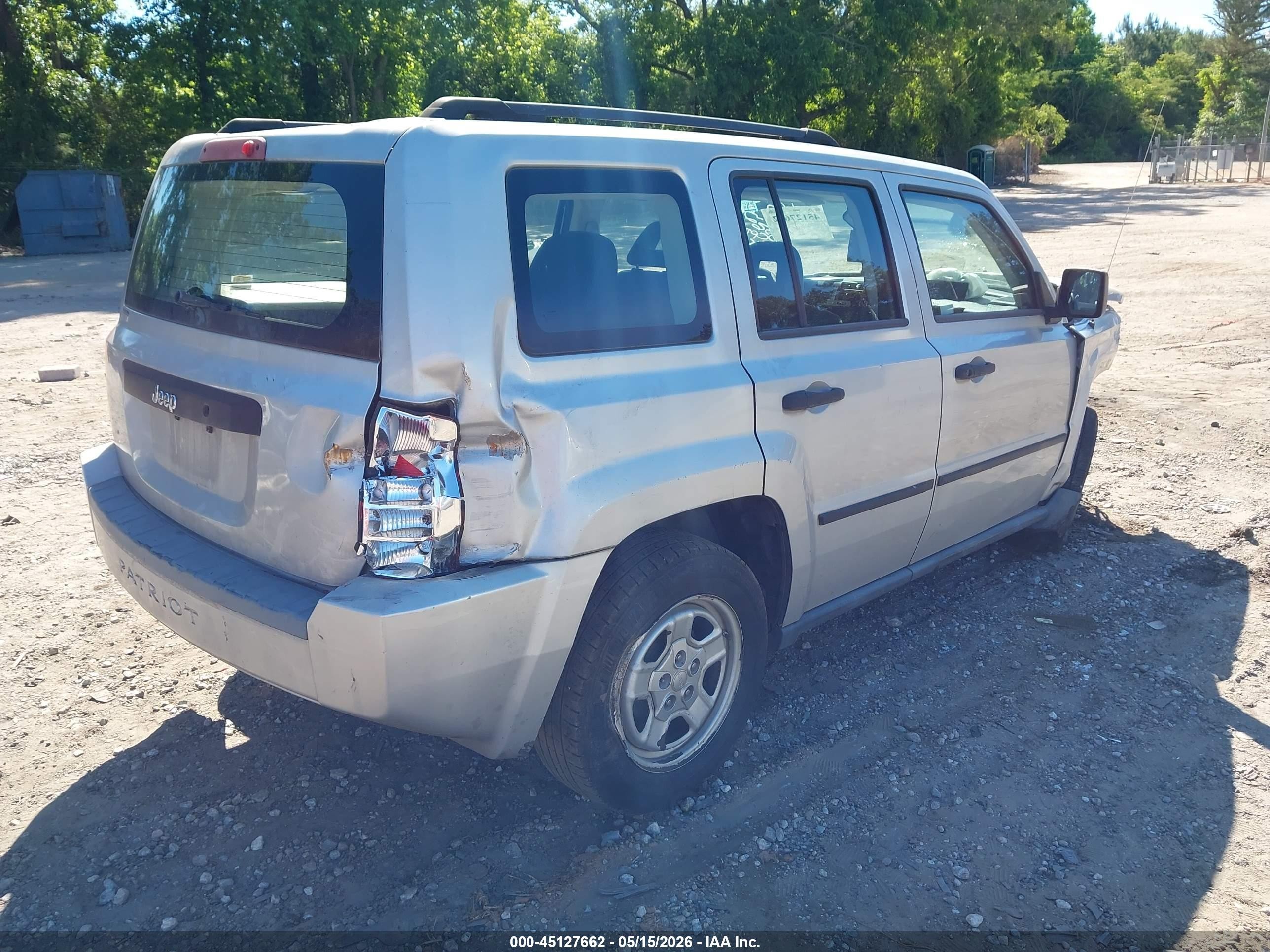 2008 Jeep Patriot Sport Серебряный vin: 1J8FT28W98D669581