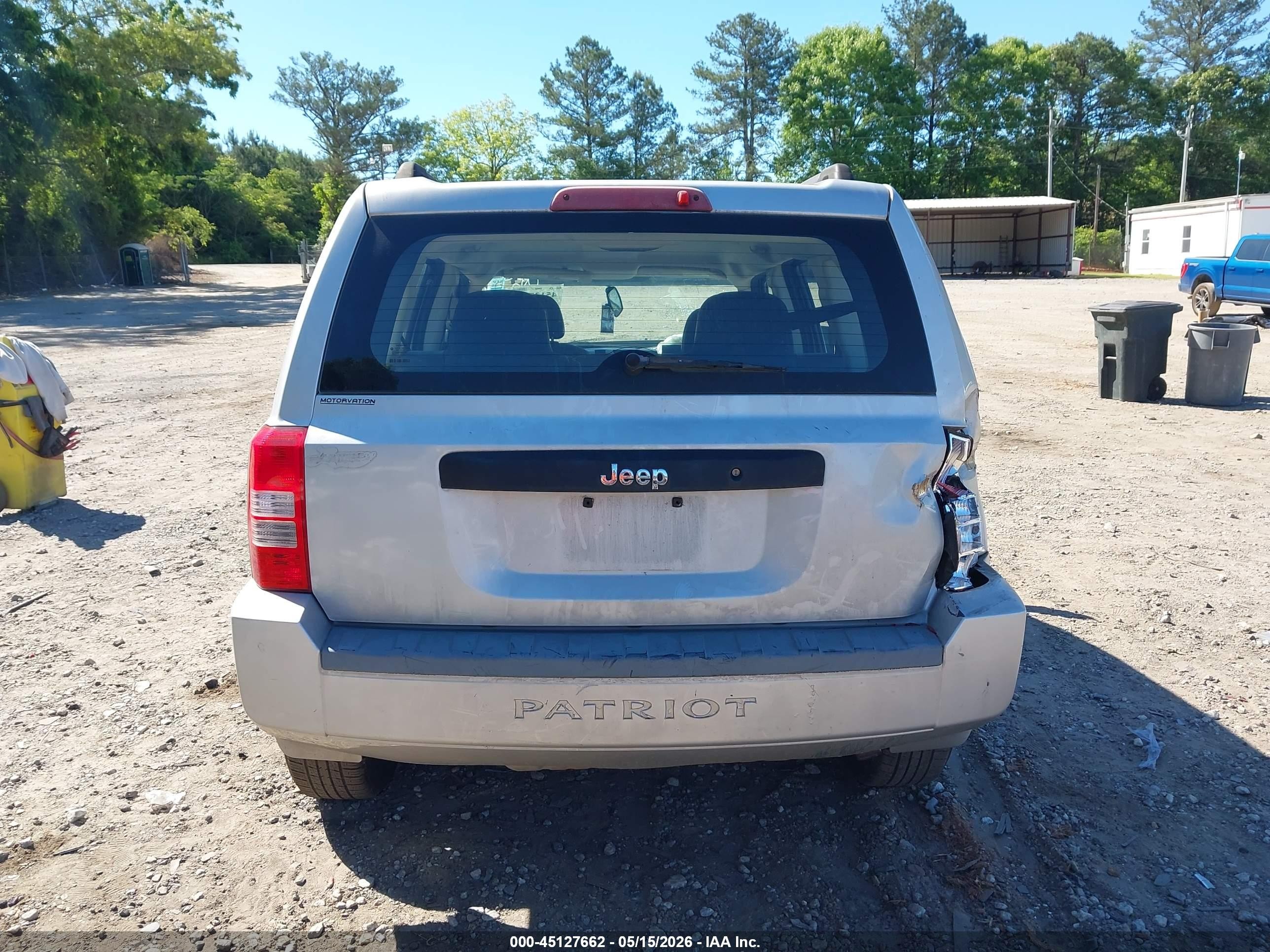 2008 Jeep Patriot Sport Серебряный vin: 1J8FT28W98D669581