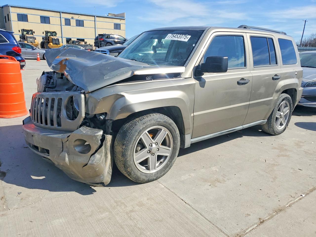 2008 Jeep Patriot Sport Tan vin: 1J8FT28W98D711991