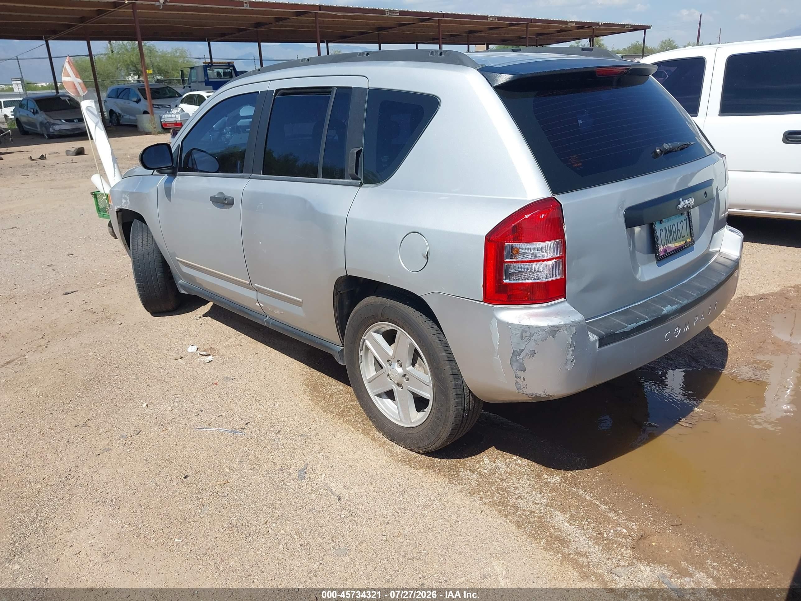 2008 Jeep Compass Sport Silver vin: 1J8FT47038D601432