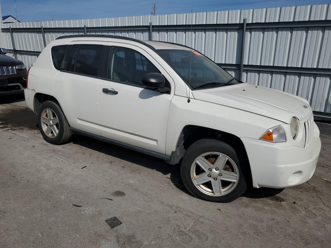 2007 Jeep Compass Белый vin: 1J8FT47057D237268