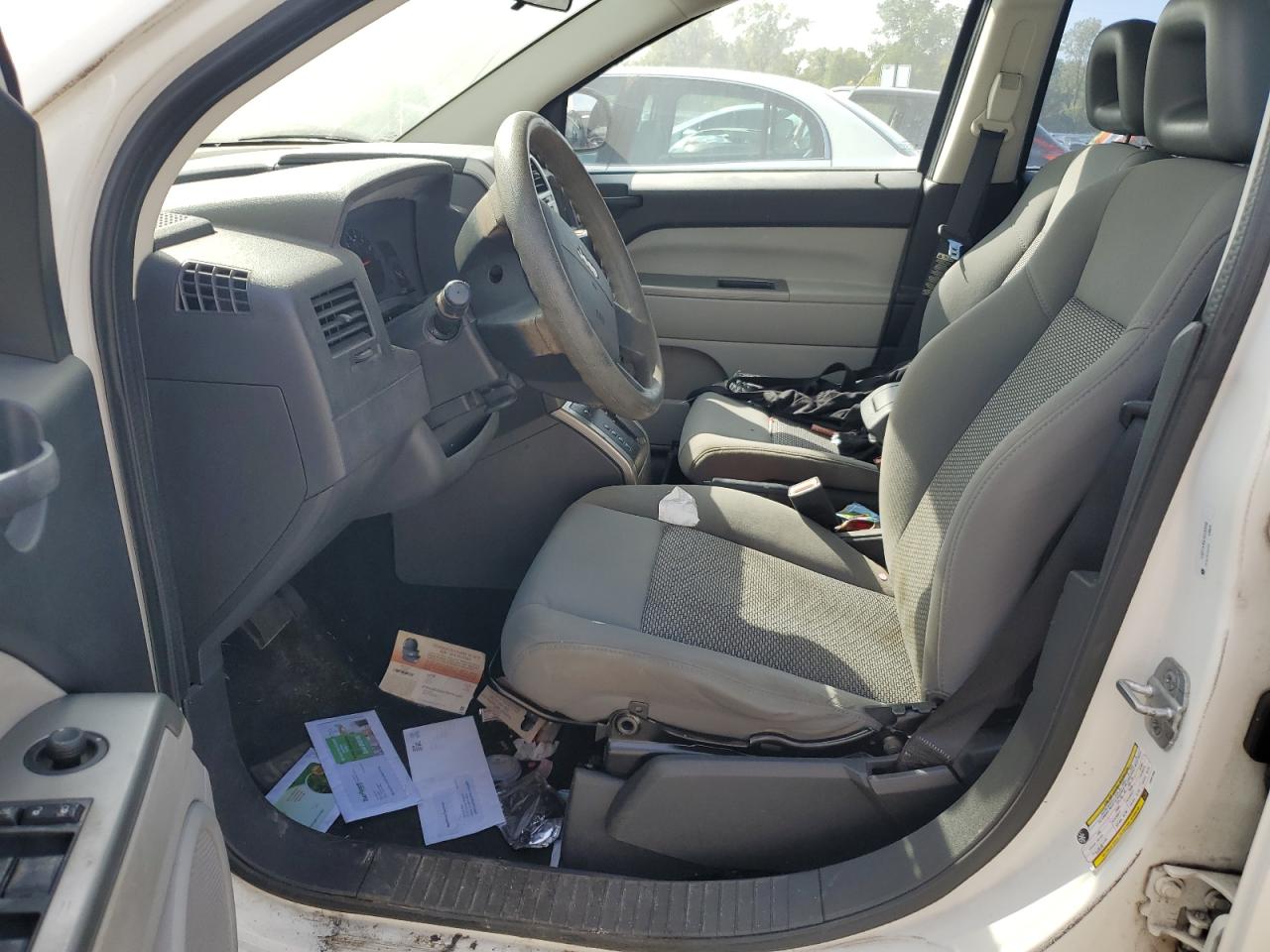2007 Jeep Compass Белый vin: 1J8FT47057D237268