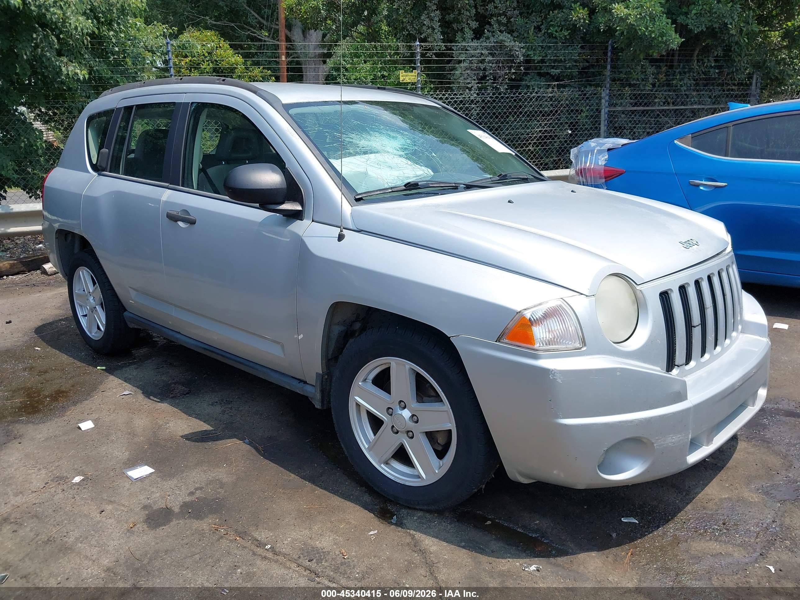 2007 Jeep Compass Sport Silver vin: 1J8FT47057D256421