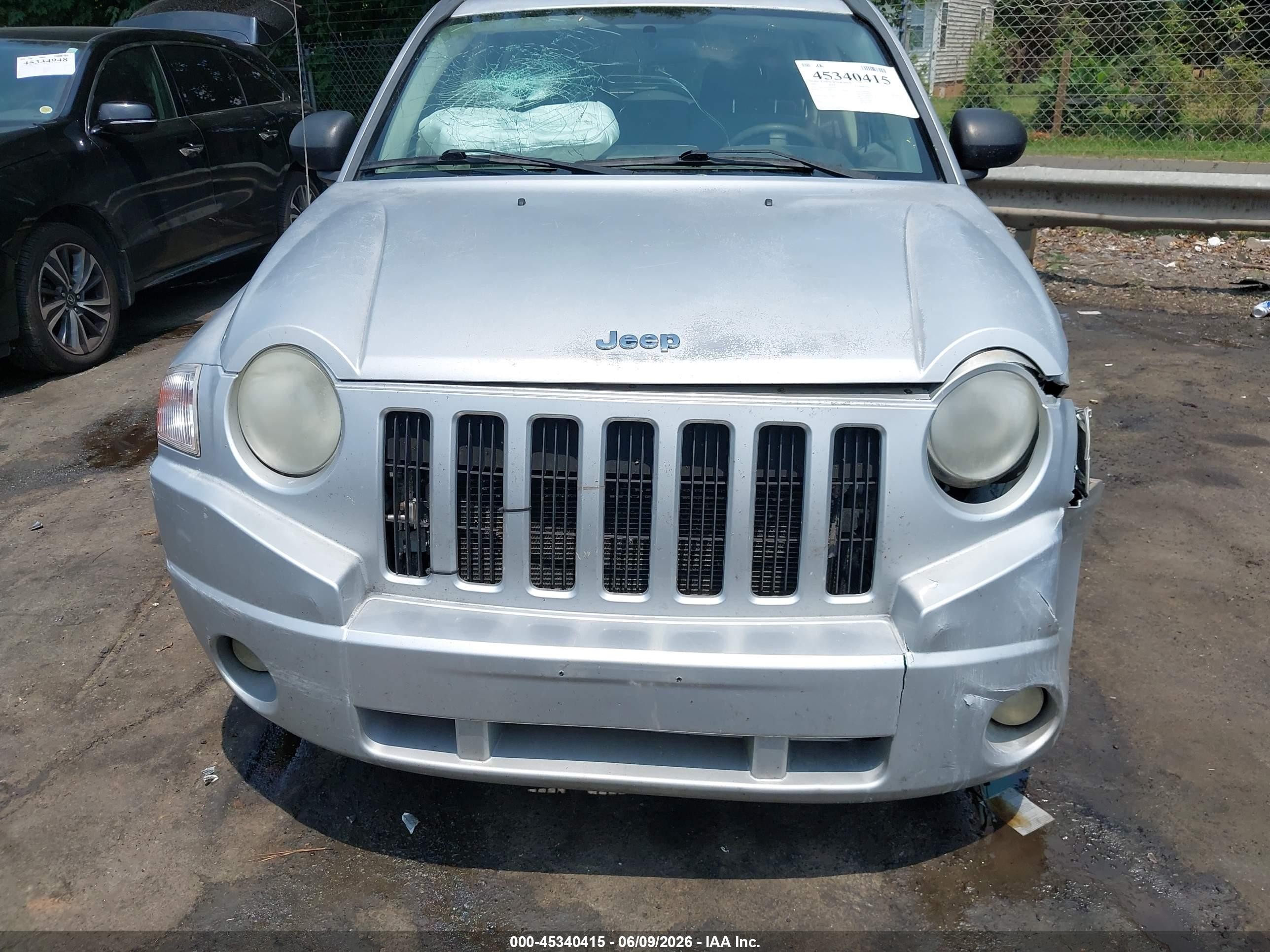 2007 Jeep Compass Sport Silver vin: 1J8FT47057D256421