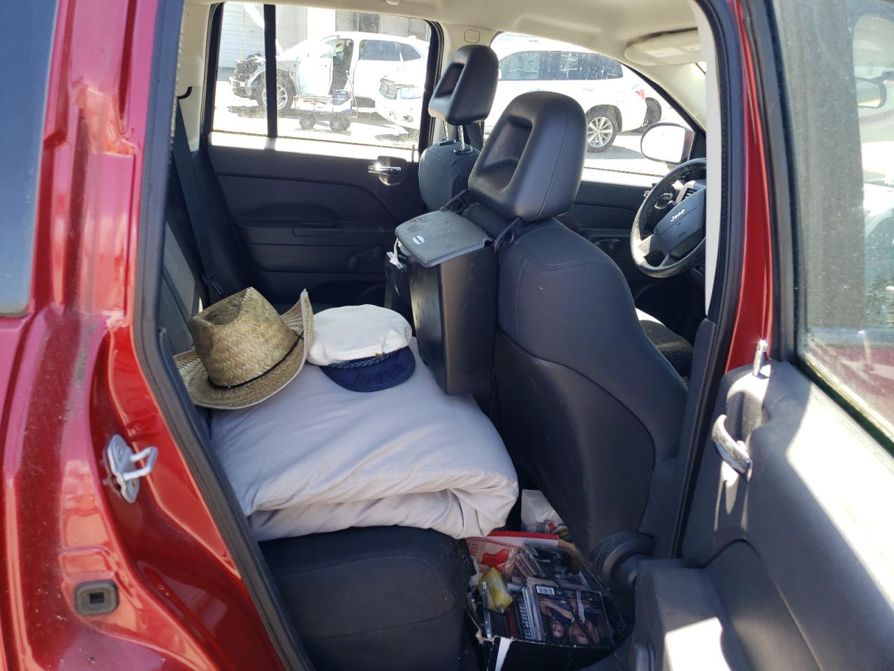 2008 Jeep Compass Sport Красный vin: 1J8FT47058D744365