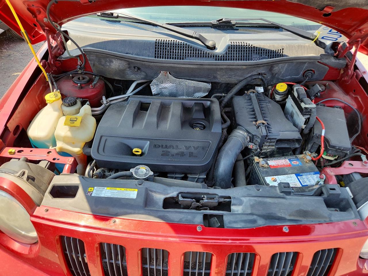 2009 Jeep Compass Sport Red vin: 1J8FT47B39D211322