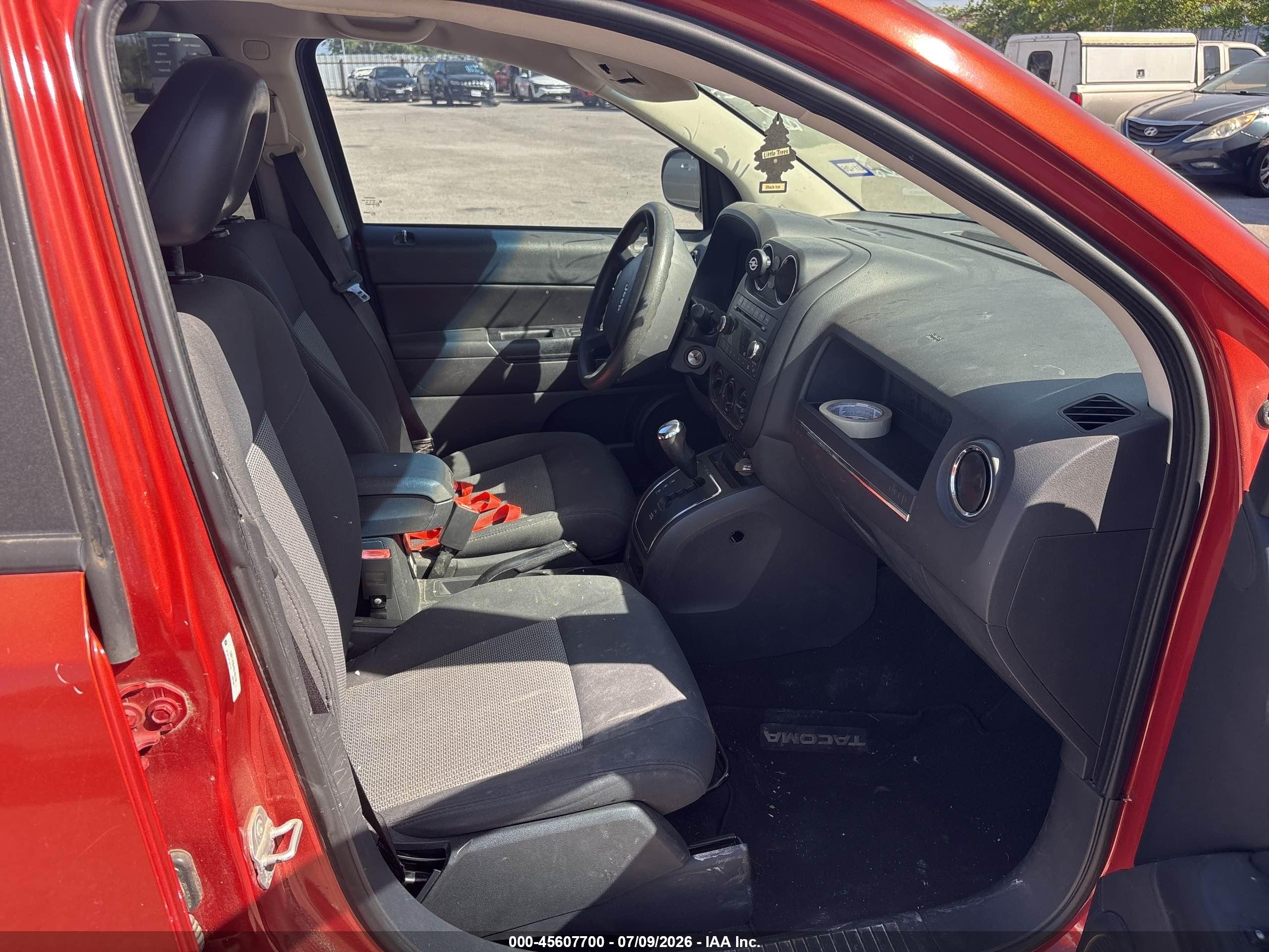 2009 Jeep Compass Sport vin: 1J8FT47B49D103128