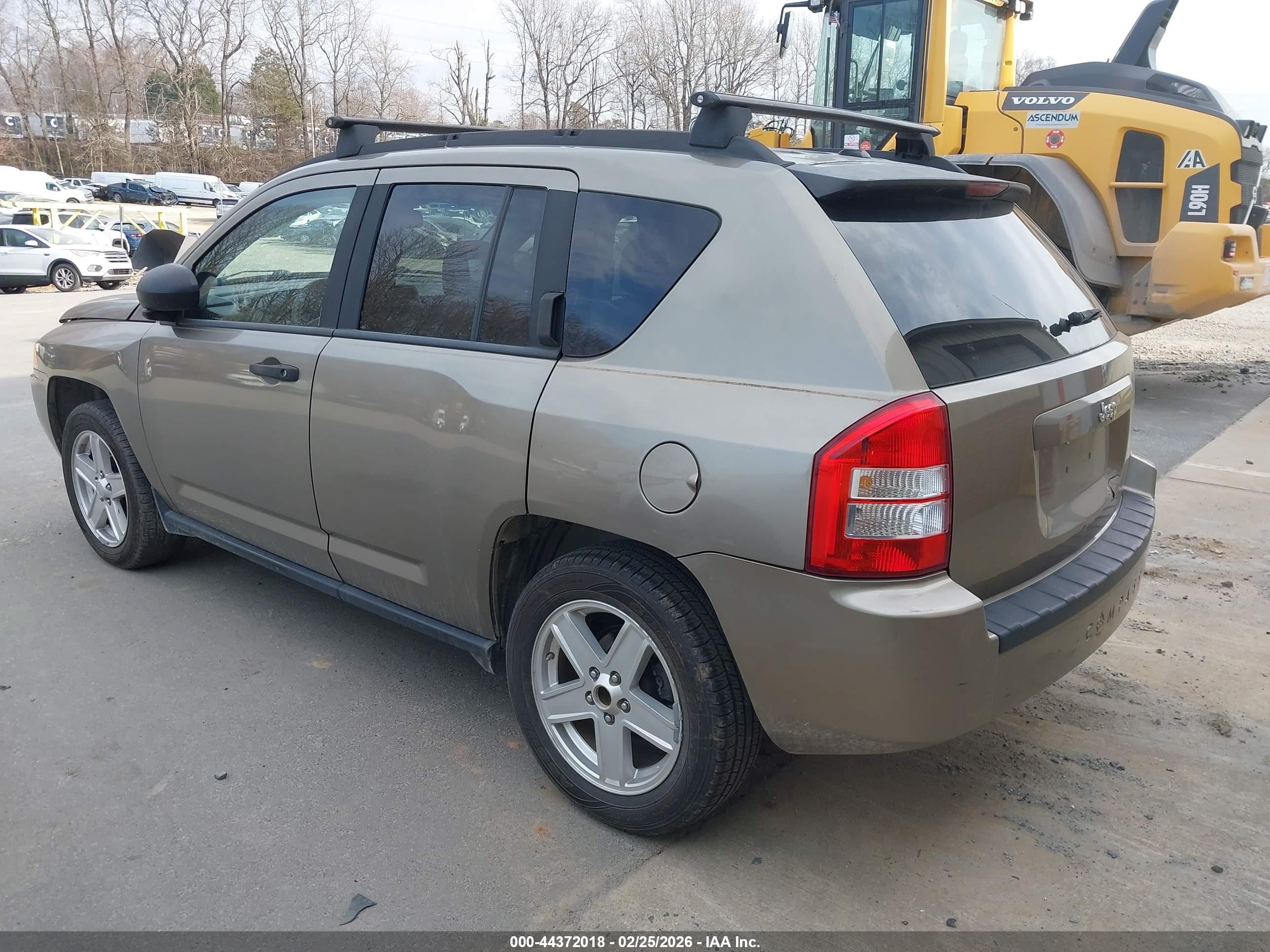2007 Jeep Compass Sport Gold vin: 1J8FT47W07D180756