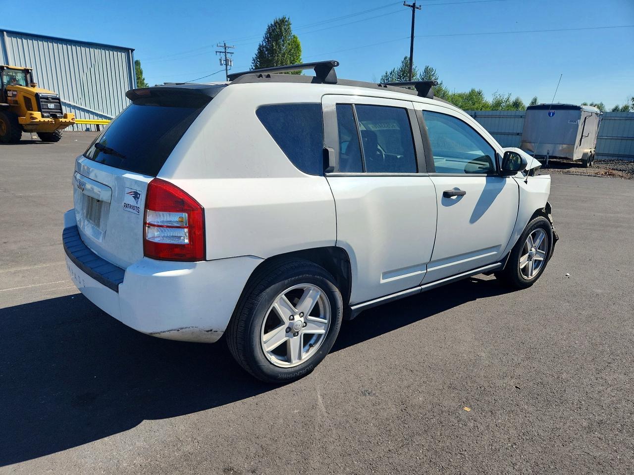 2007 Jeep Compass White vin: 1J8FT47W17D145790