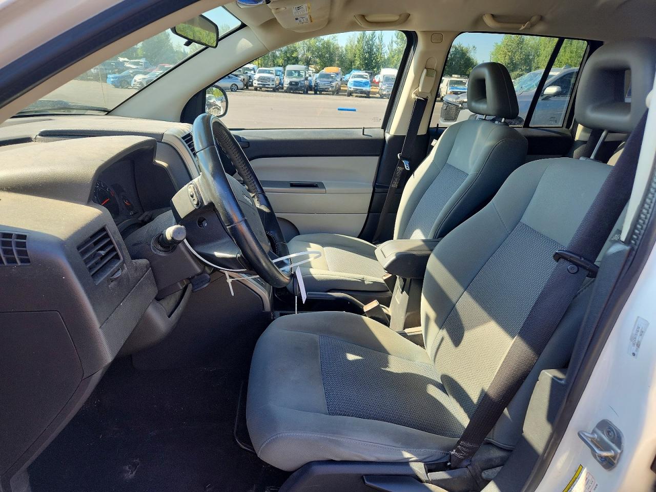 2007 Jeep Compass White vin: 1J8FT47W17D145790