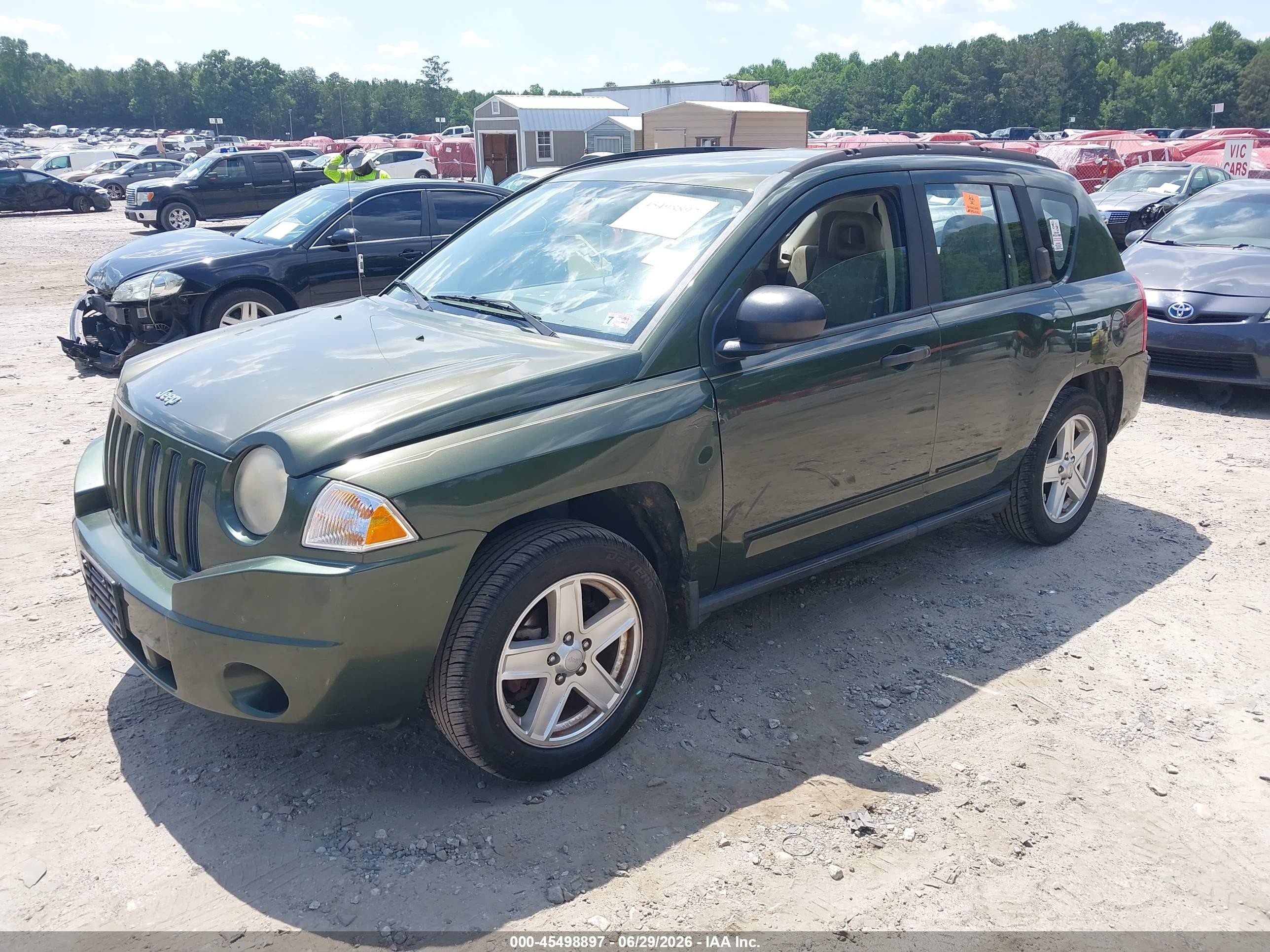 2008 Jeep Compass Sport Green vin: 1J8FT47W18D608898