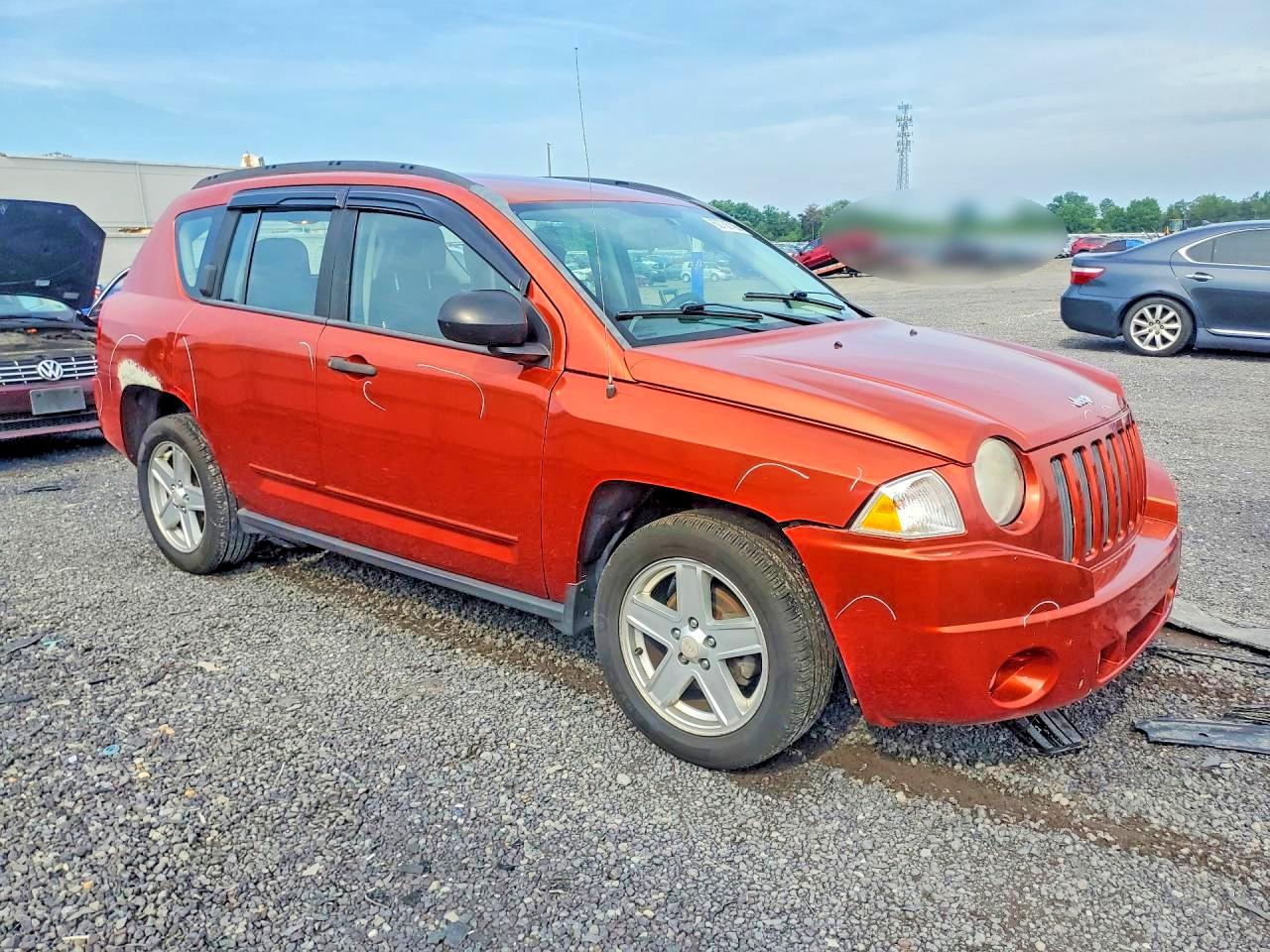 2008 Jeep Compass Sport Оранжевый vin: 1J8FT47W18D707897