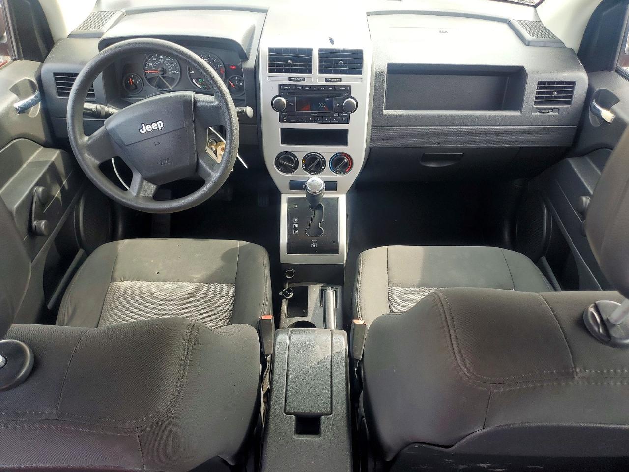 2008 Jeep Compass Sport Оранжевый vin: 1J8FT47W18D707897