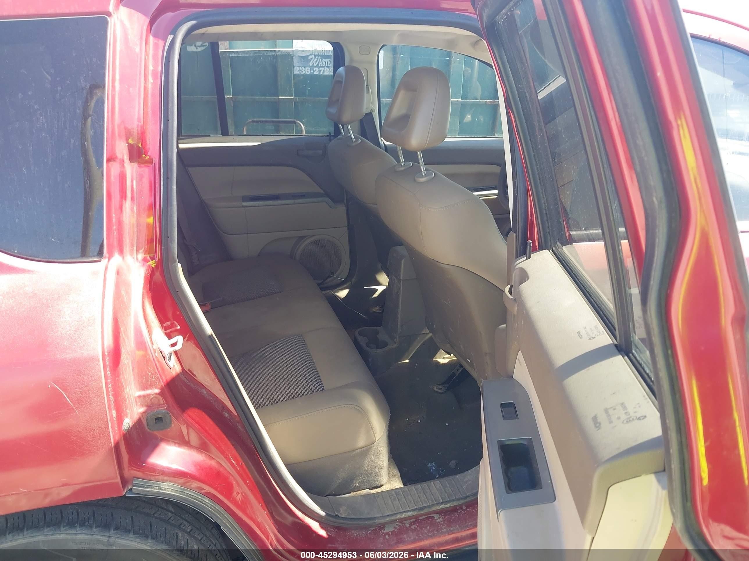 2007 Jeep Compass Sport Red vin: 1J8FT47W27D103757