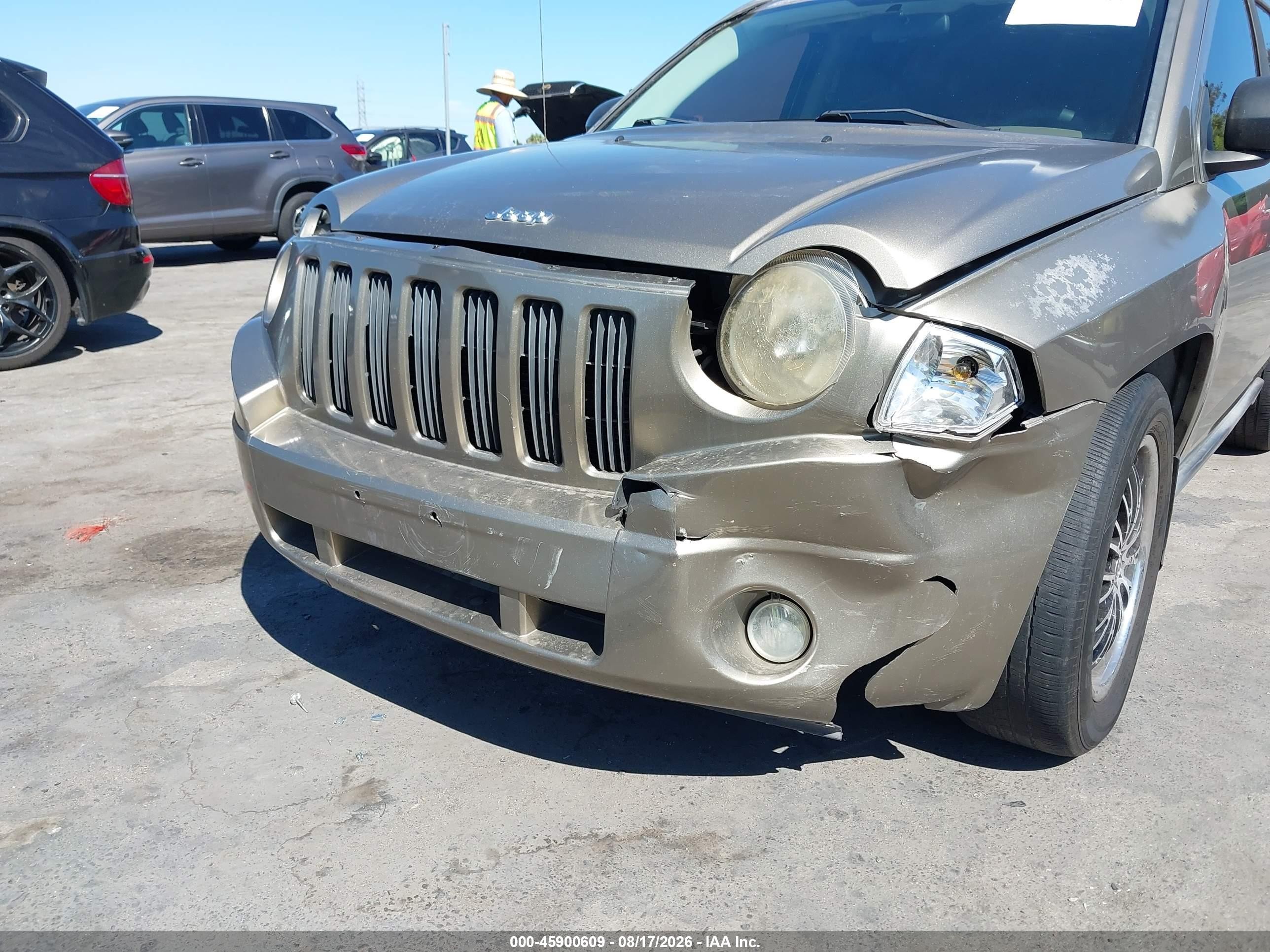 2007 Jeep Compass Sport Коричневый vin: 1J8FT47W47D118728