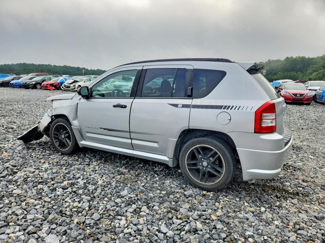 2007 Jeep Compass Silver vin: 1J8FT47W47D359088