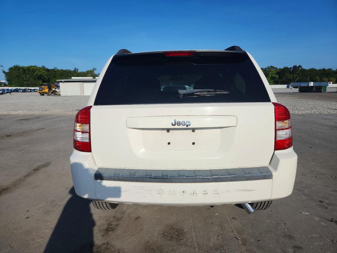 2008 Jeep Compass Sport White vin: 1J8FT47W48D597329
