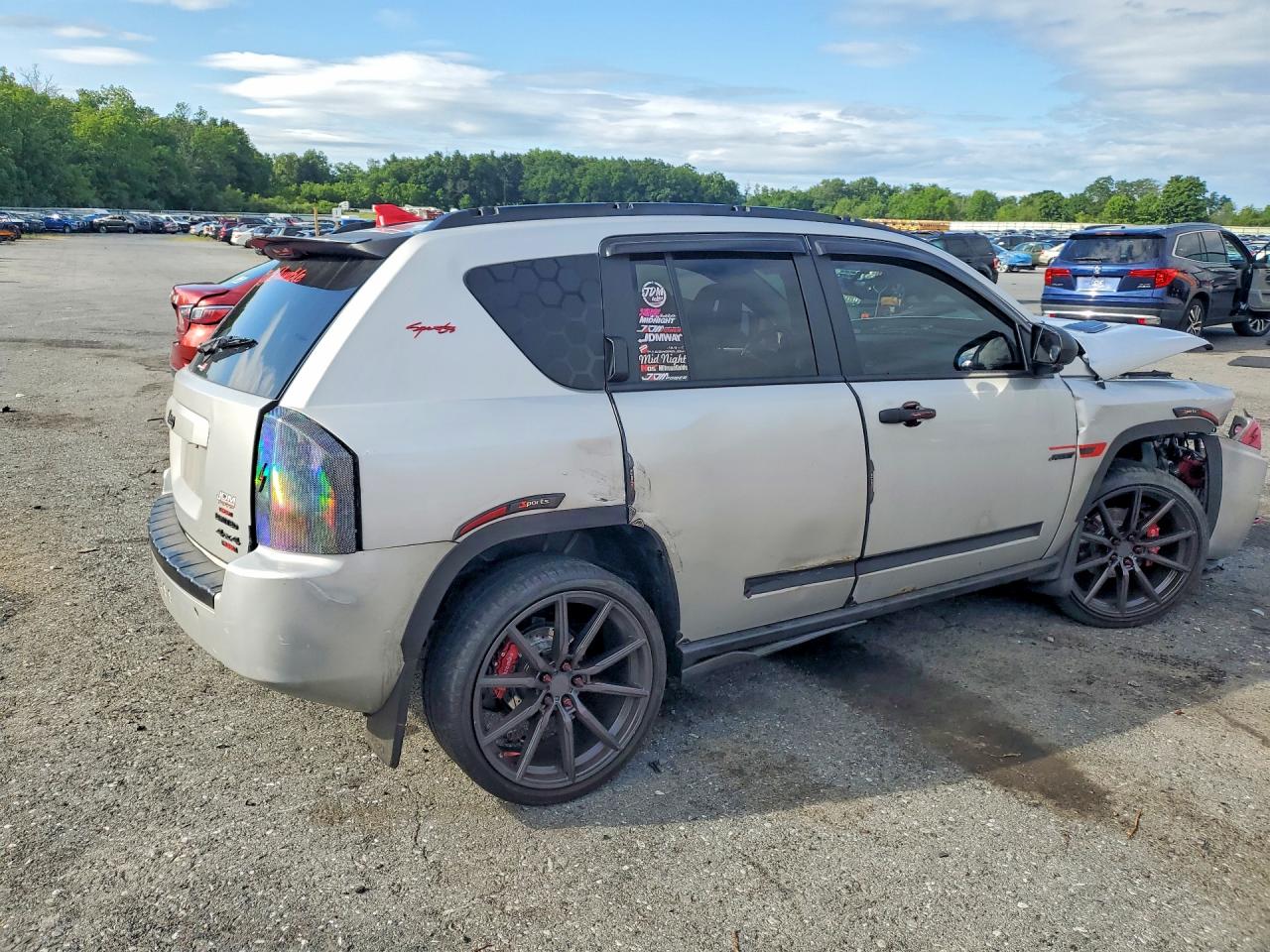 2007 Jeep Compass Silver vin: 1J8FT47W87D112463