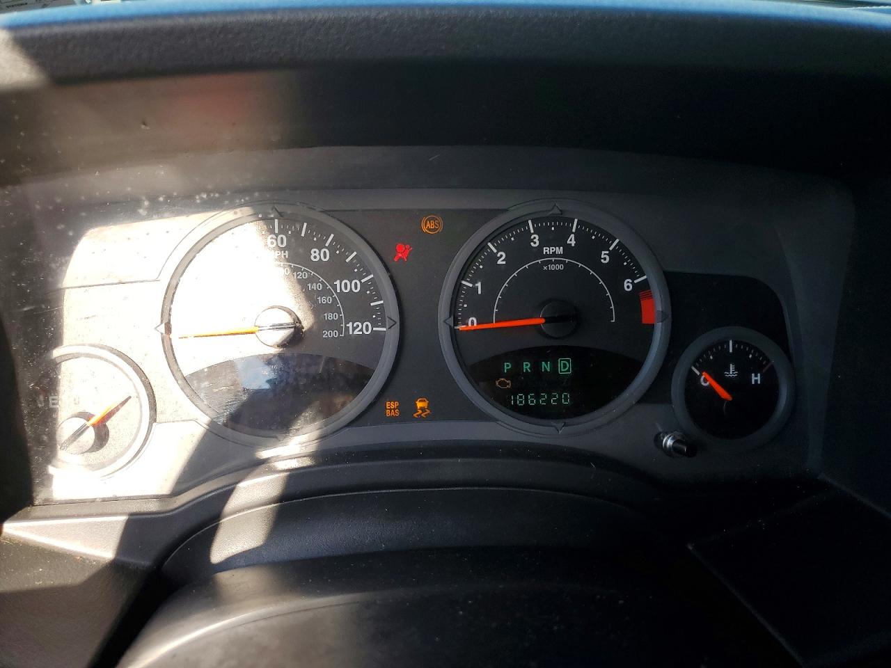 2007 Jeep Compass Silver vin: 1J8FT47W87D112463