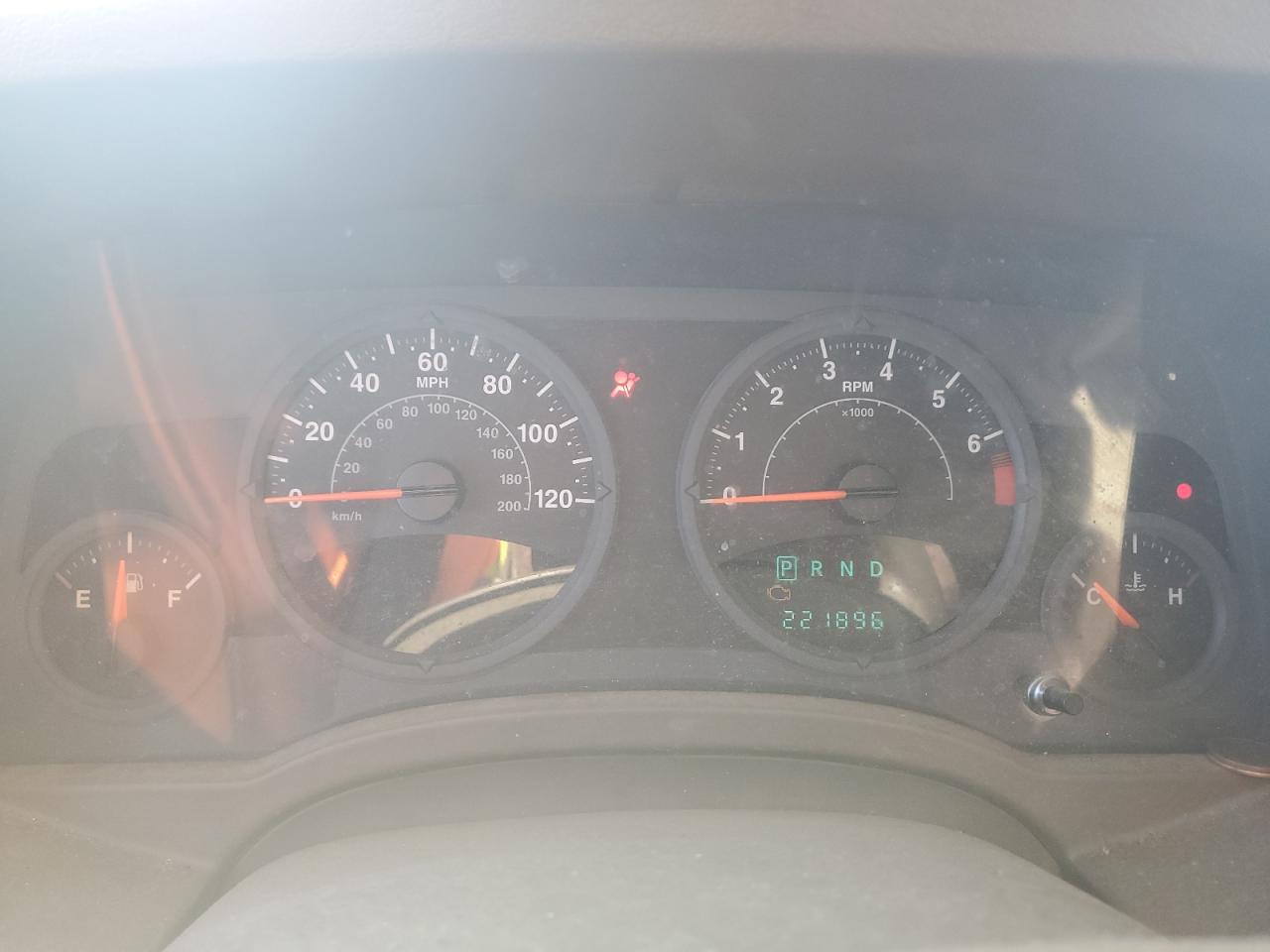 2007 Jeep Compass Maroon vin: 1J8FT47W87D153739