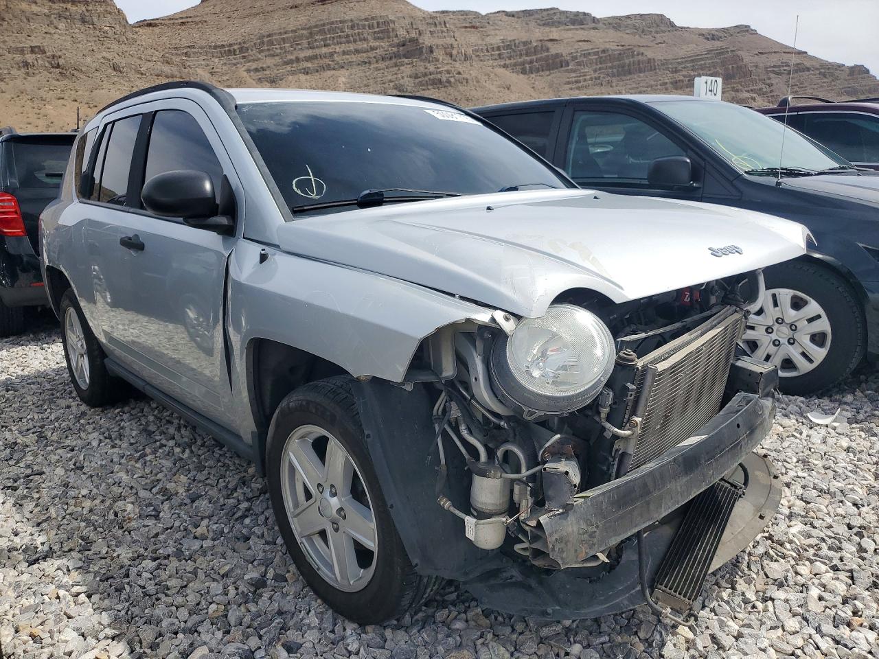 2007 Jeep Compass Silver vin: 1J8FT47W97D156536