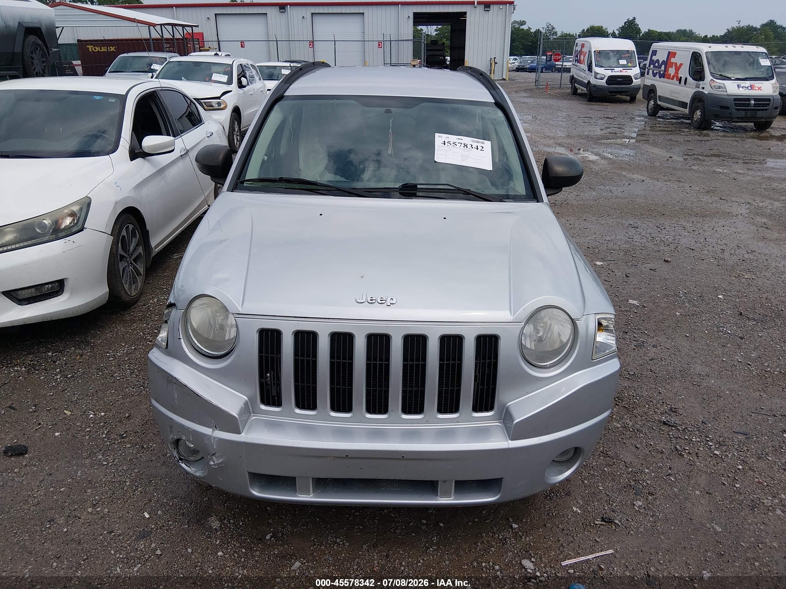 2007 Jeep Compass Sport Silver vin: 1J8FT47WX7D119642