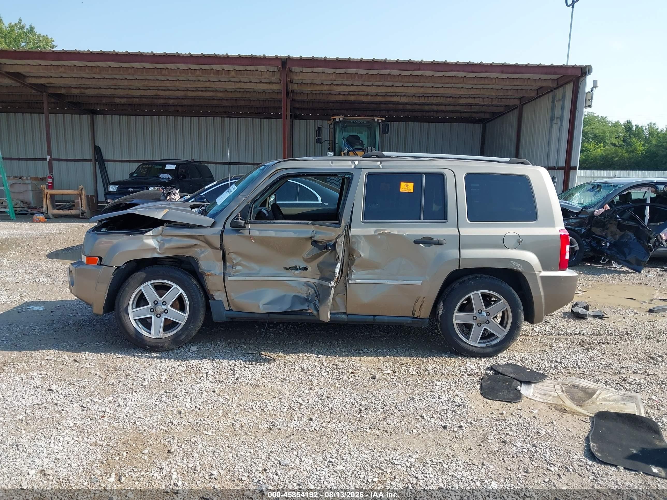 2008 Jeep Patriot Limited Gold vin: 1J8FT48W78D558233