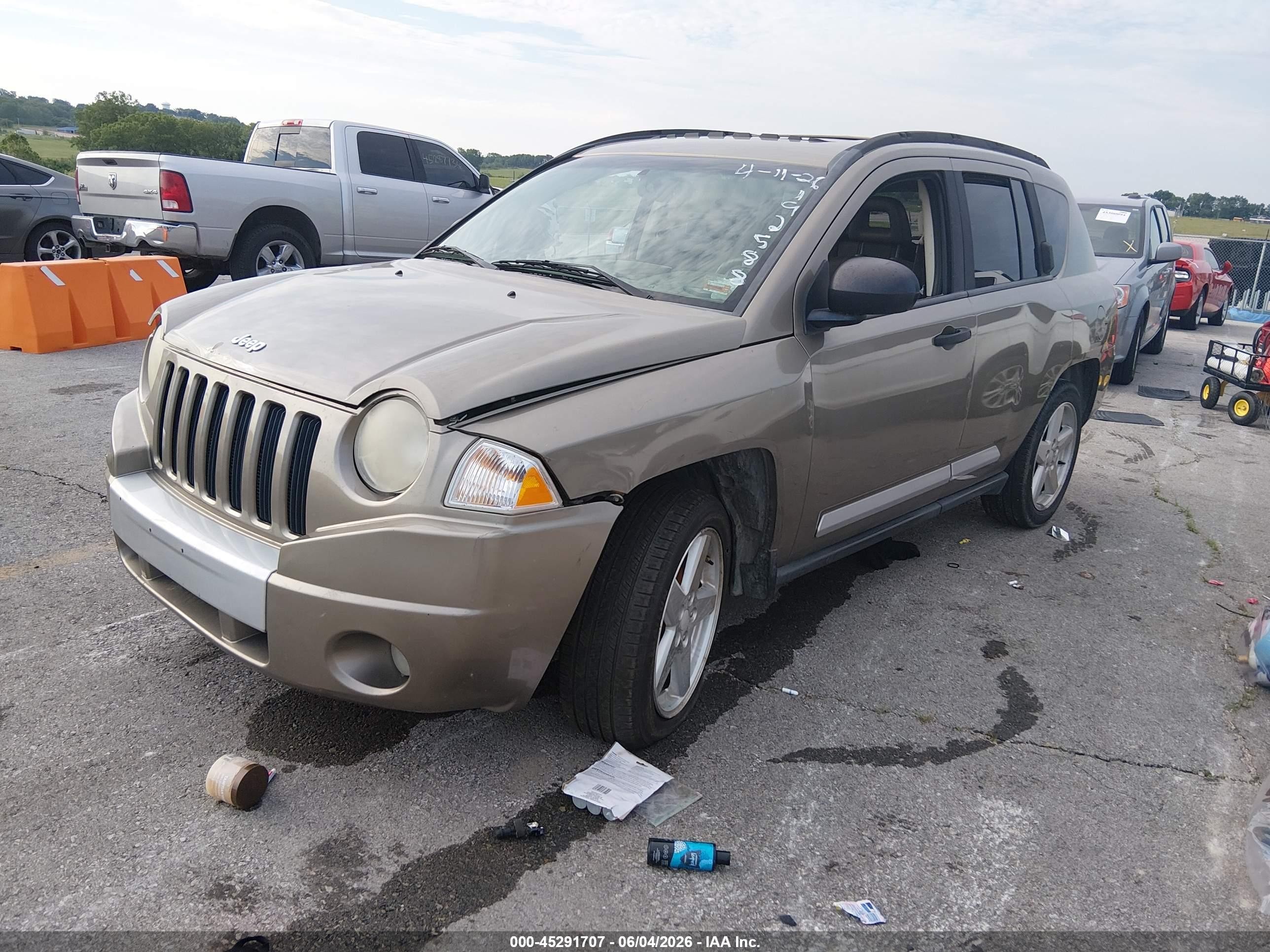 2007 Jeep Compass Limited Gold vin: 1J8FT57W27D192588
