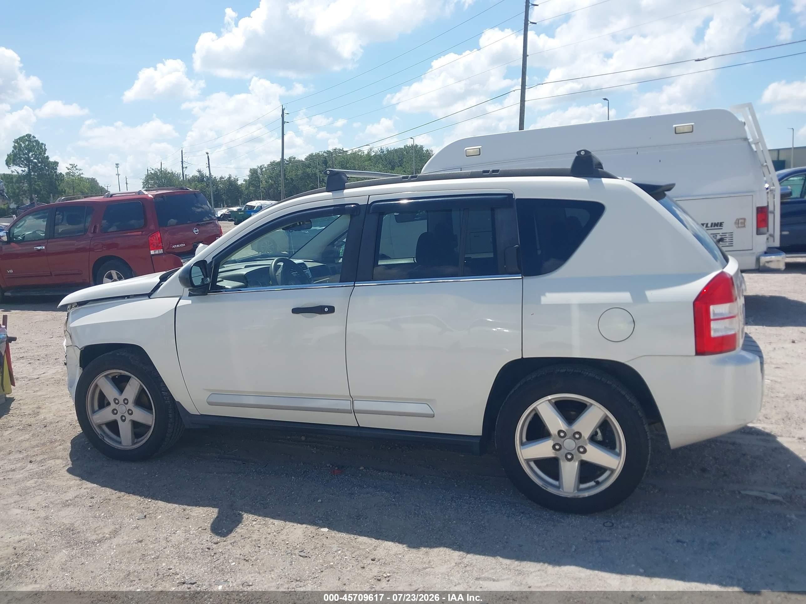 2008 Jeep Compass Limited White vin: 1J8FT57W38D637146