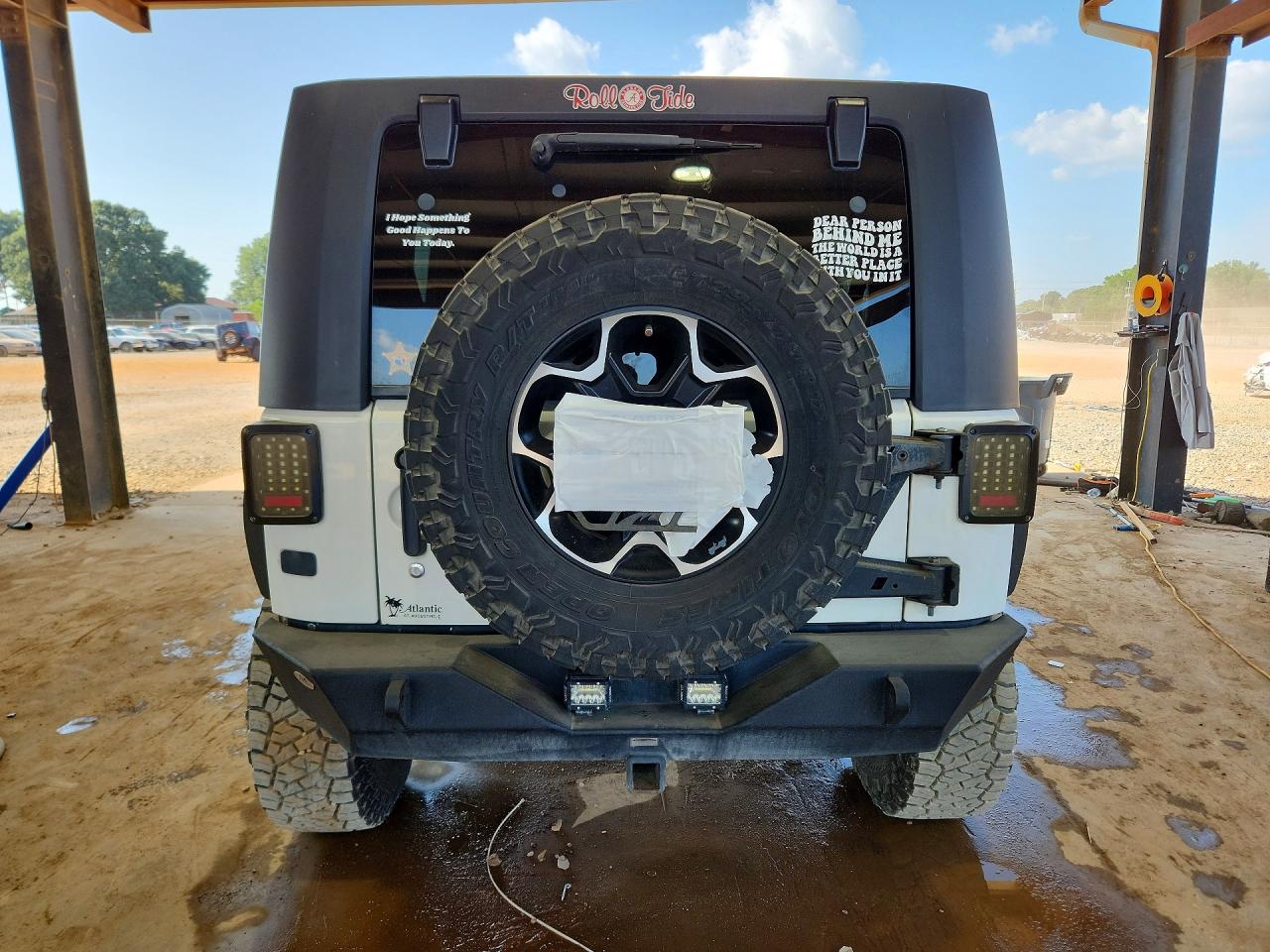 2009 Jeep Wrangler Unlimited X White vin: 1J8GA39119L711865
