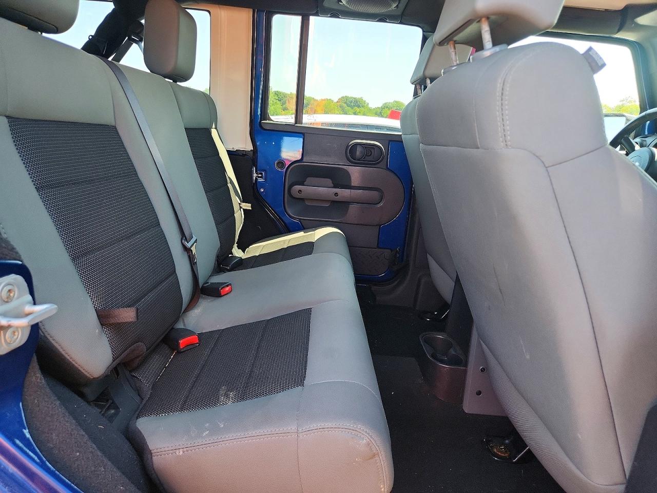 2009 Jeep Wrangler Unlimited X Blue vin: 1J8GA39159L729558