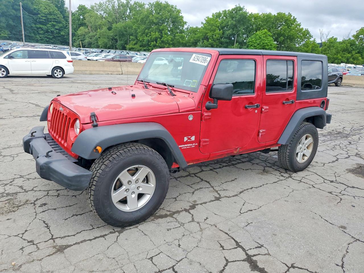 2008 Jeep Wrangler Unlimited X Red vin: 1J8GA39188L632837