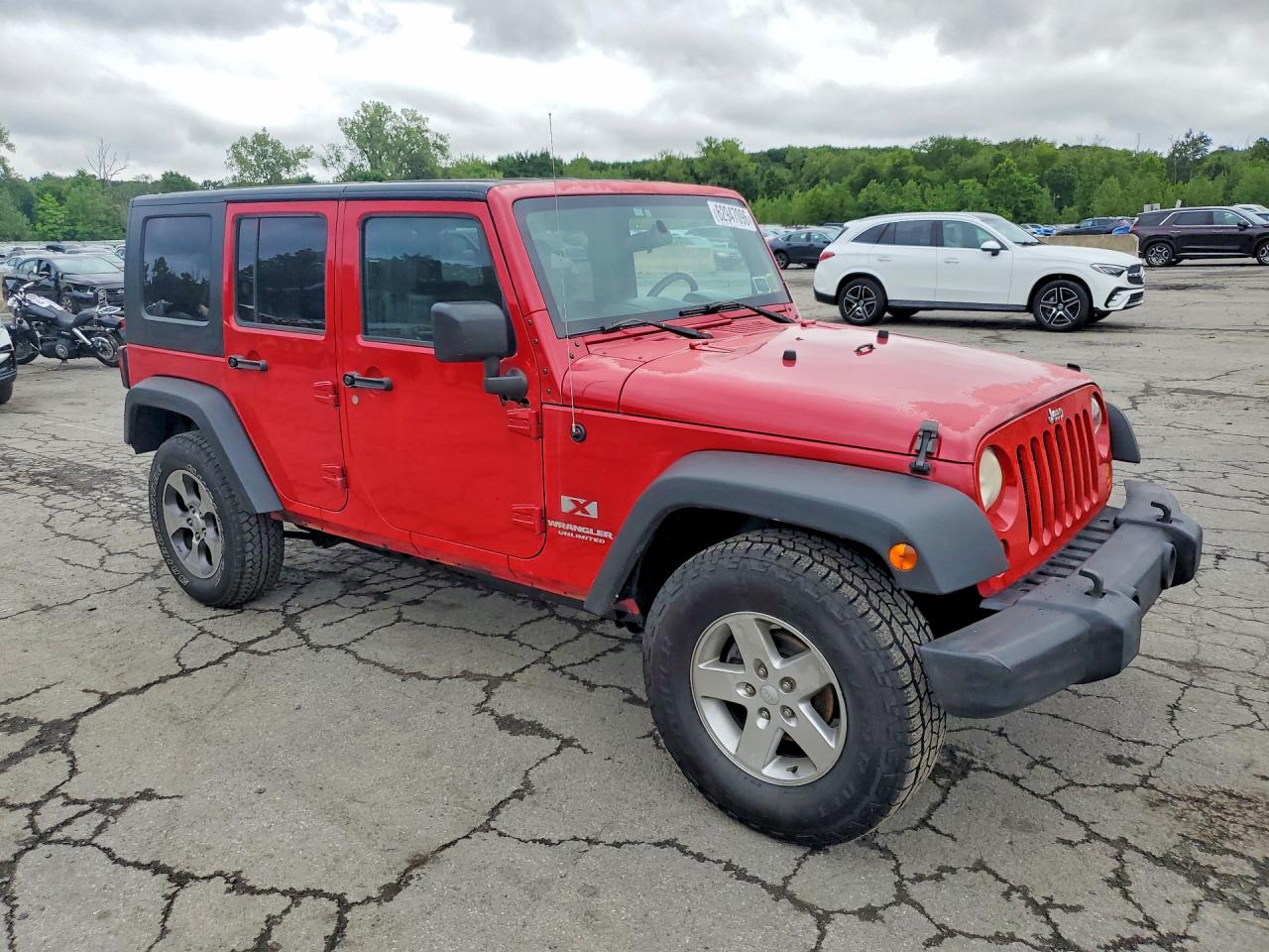 2008 Jeep Wrangler Unlimited X Red vin: 1J8GA39188L632837