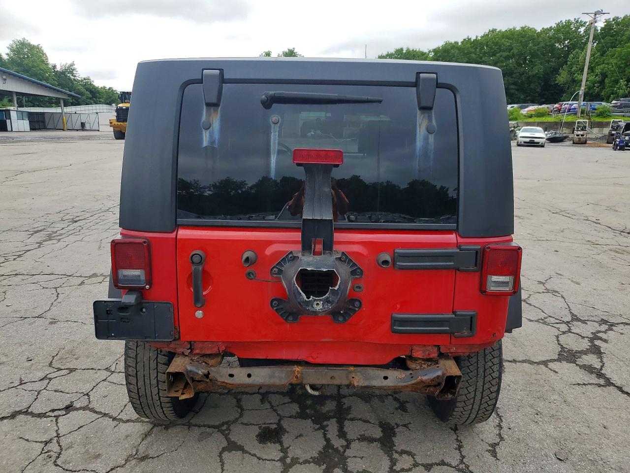 2008 Jeep Wrangler Unlimited X Red vin: 1J8GA39188L632837