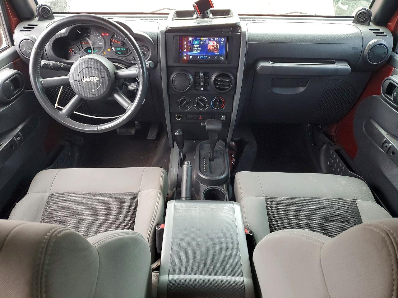 2008 Jeep Wrangler Unlimited X Бордовый vin: 1J8GA391X8L594205