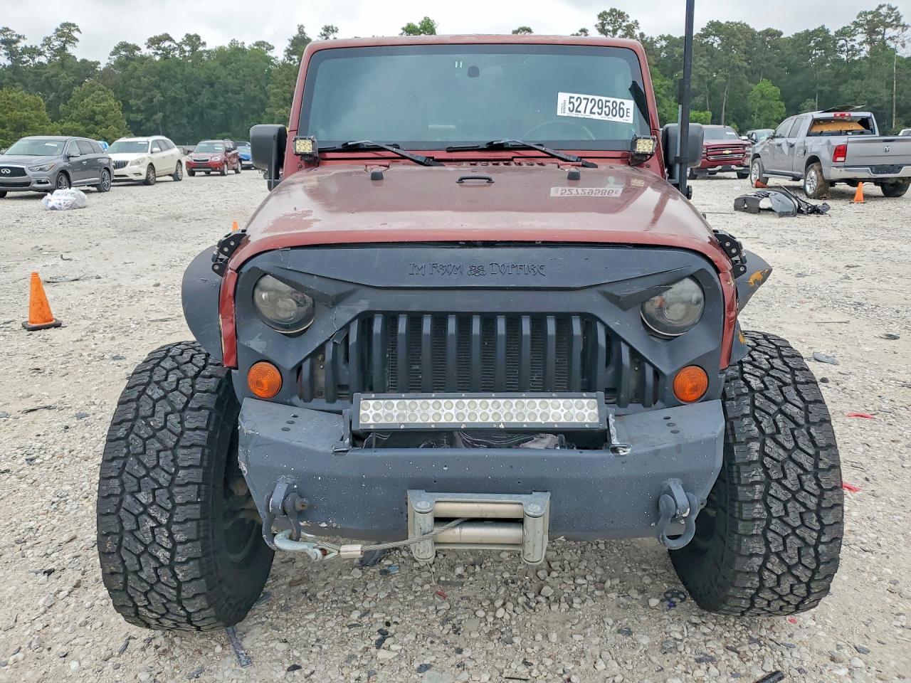 2008 Jeep Wrangler Unlimited Sahara Maroon vin: 1J8GA59108L600816