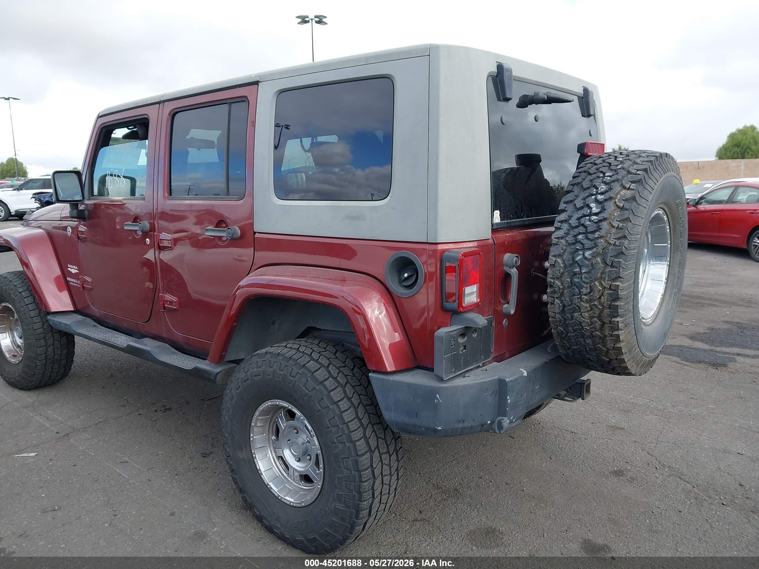 2007 Jeep Wrangler Unlimited Sahara Темно-бордовый vin: 1J8GA59117L117527