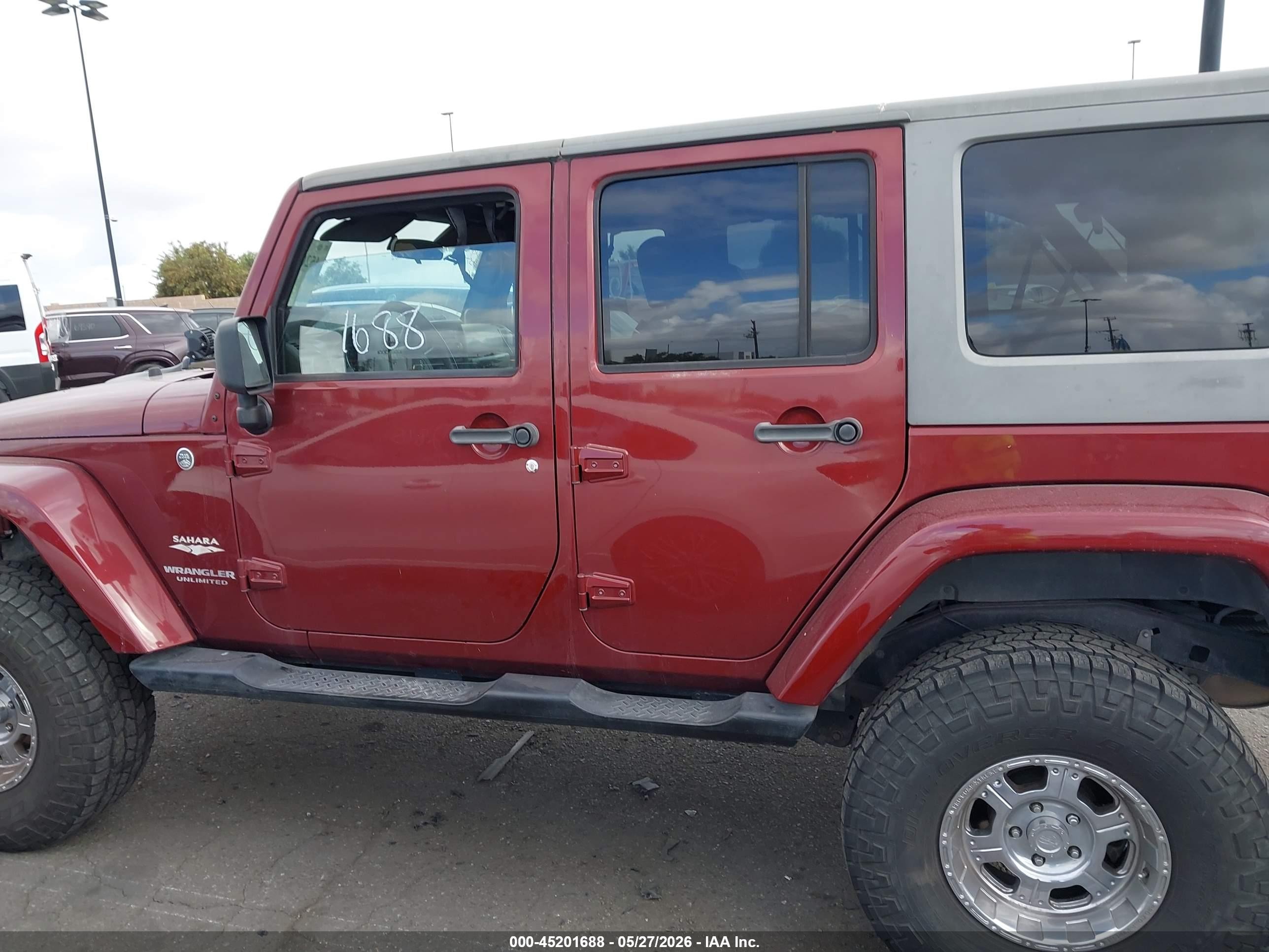 2007 Jeep Wrangler Unlimited Sahara Темно-бордовый vin: 1J8GA59117L117527